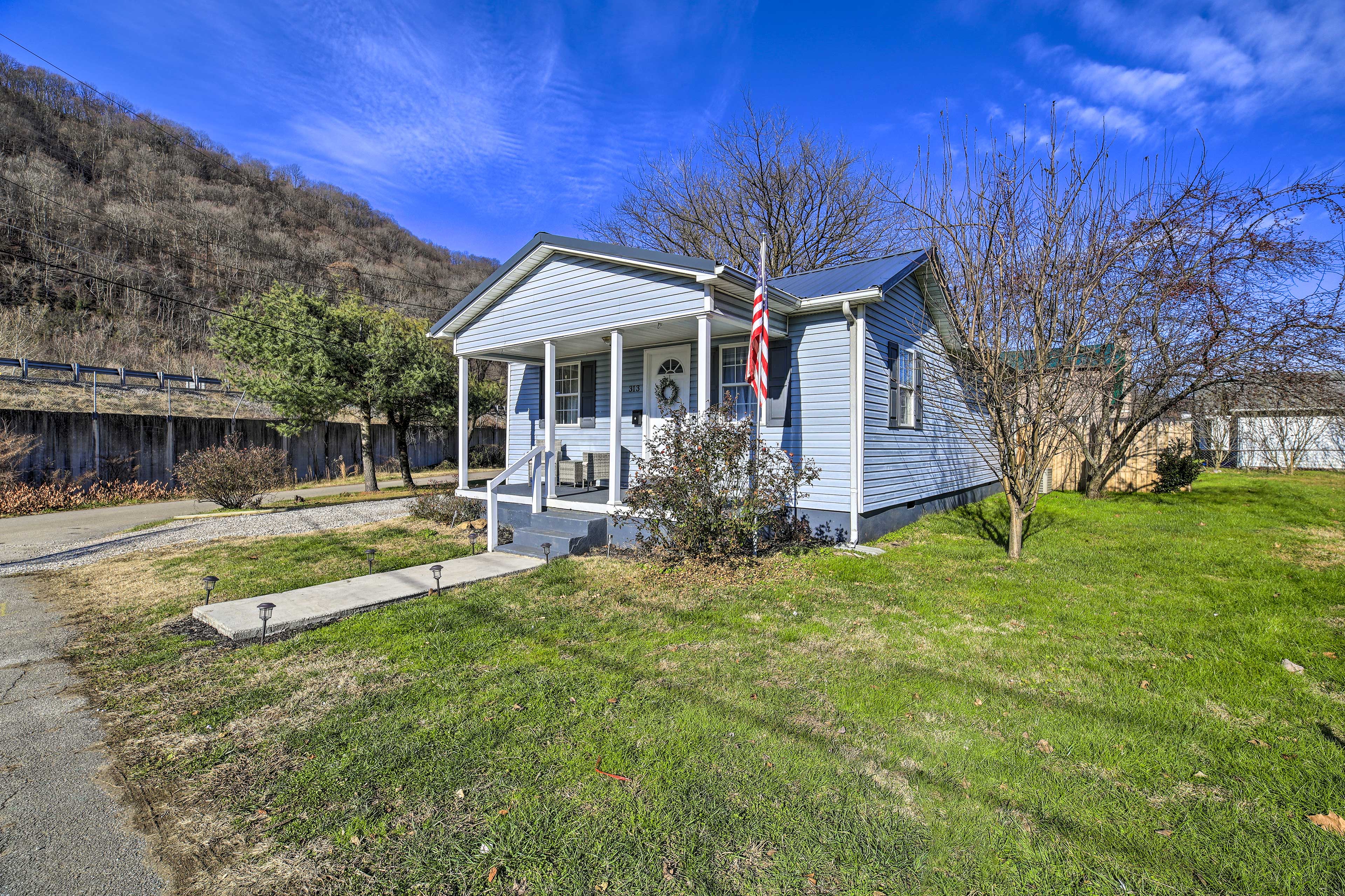 Property Image 1 - Pet-Friendly Charleston Home w/ Fenced Yard!