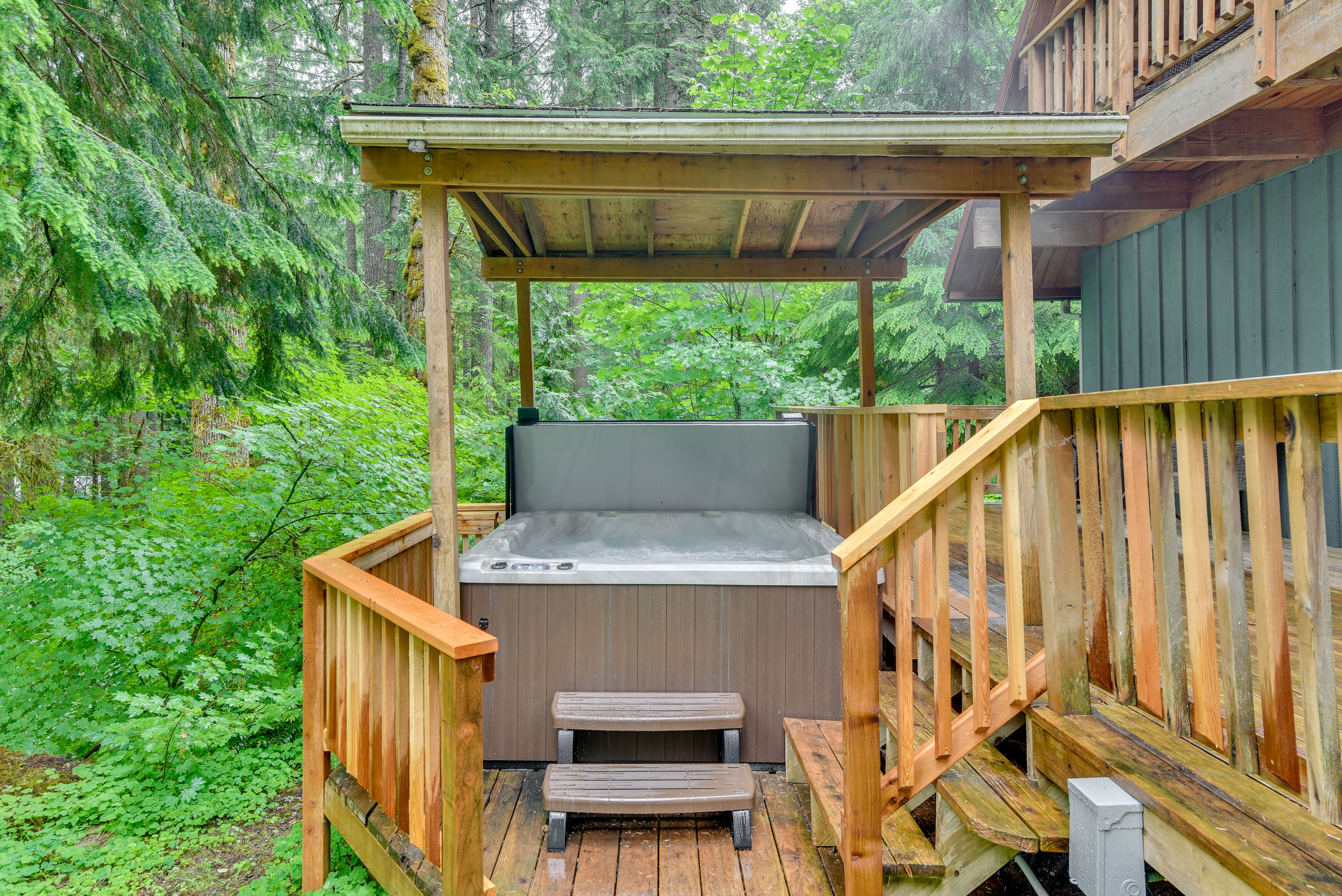 Property Image 2 - Peaceful Mt. Hood Cabin w/ Hot Tub & Fire Pit!