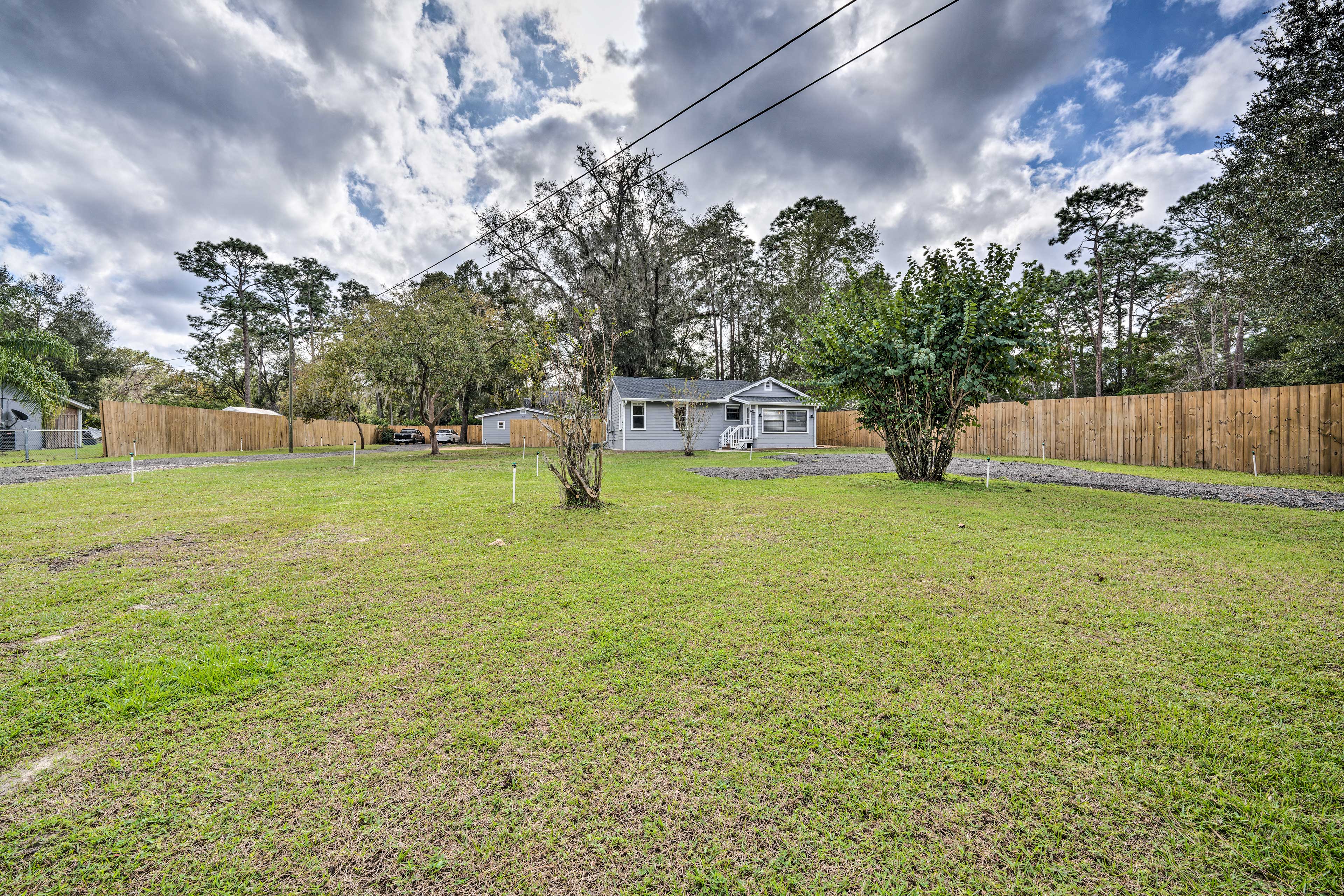 Apopka Home w/ Yard & Grill Near Wekiwa Springs!