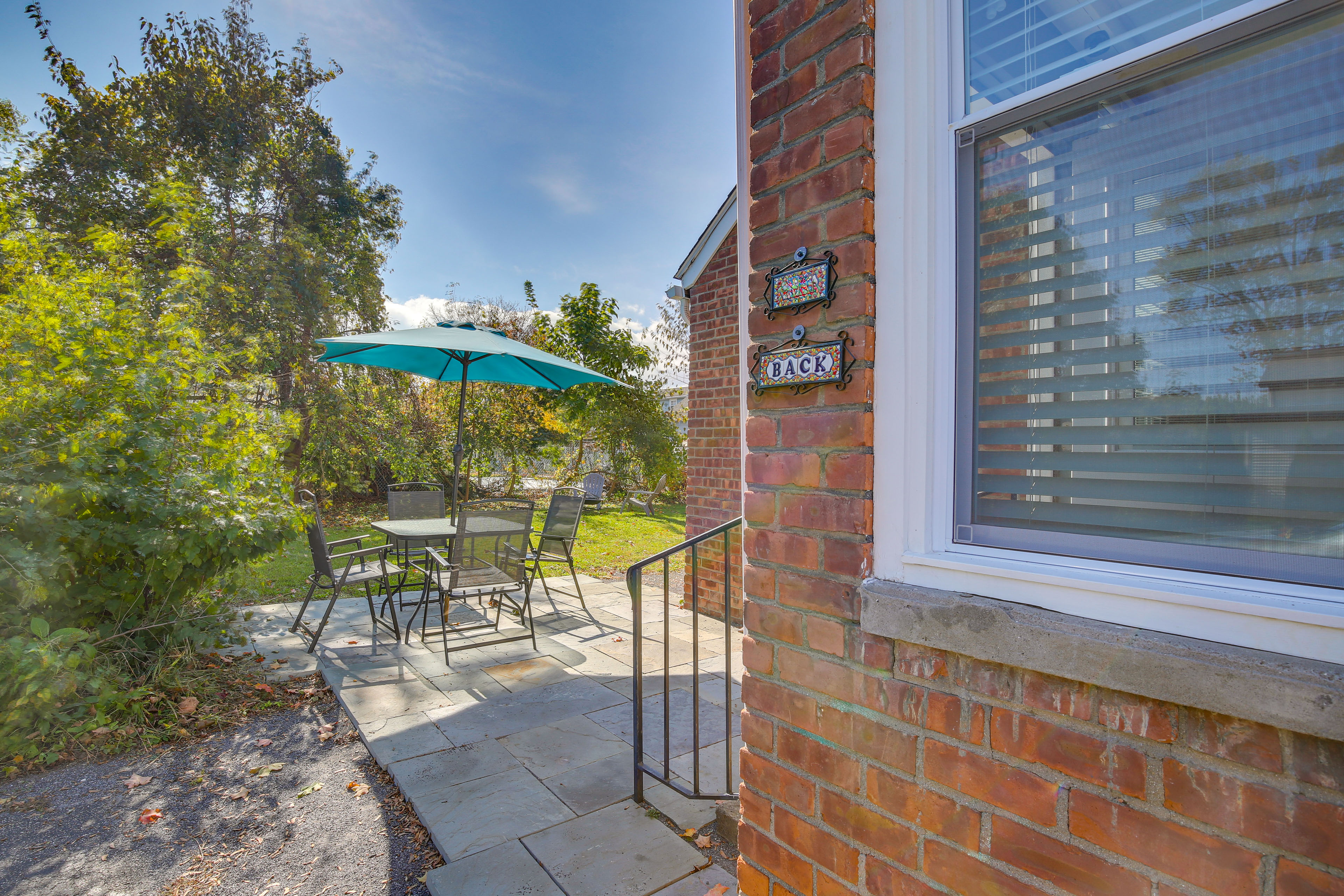 'The Peaceful Post' Cozy Winter Escape in Kingston