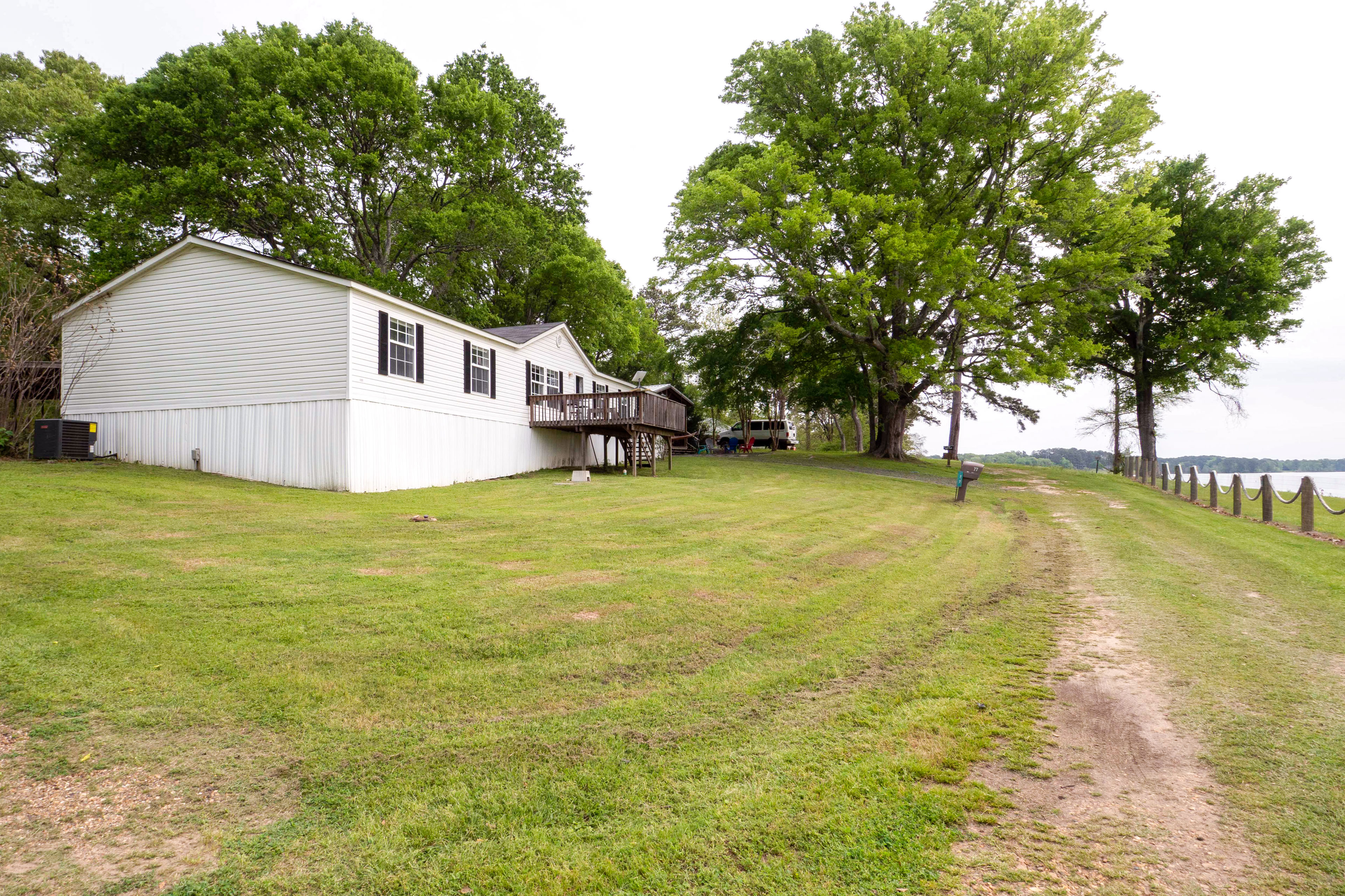 Property Image 1 - Lakefront Many Vacation Home w/ Kayaks!