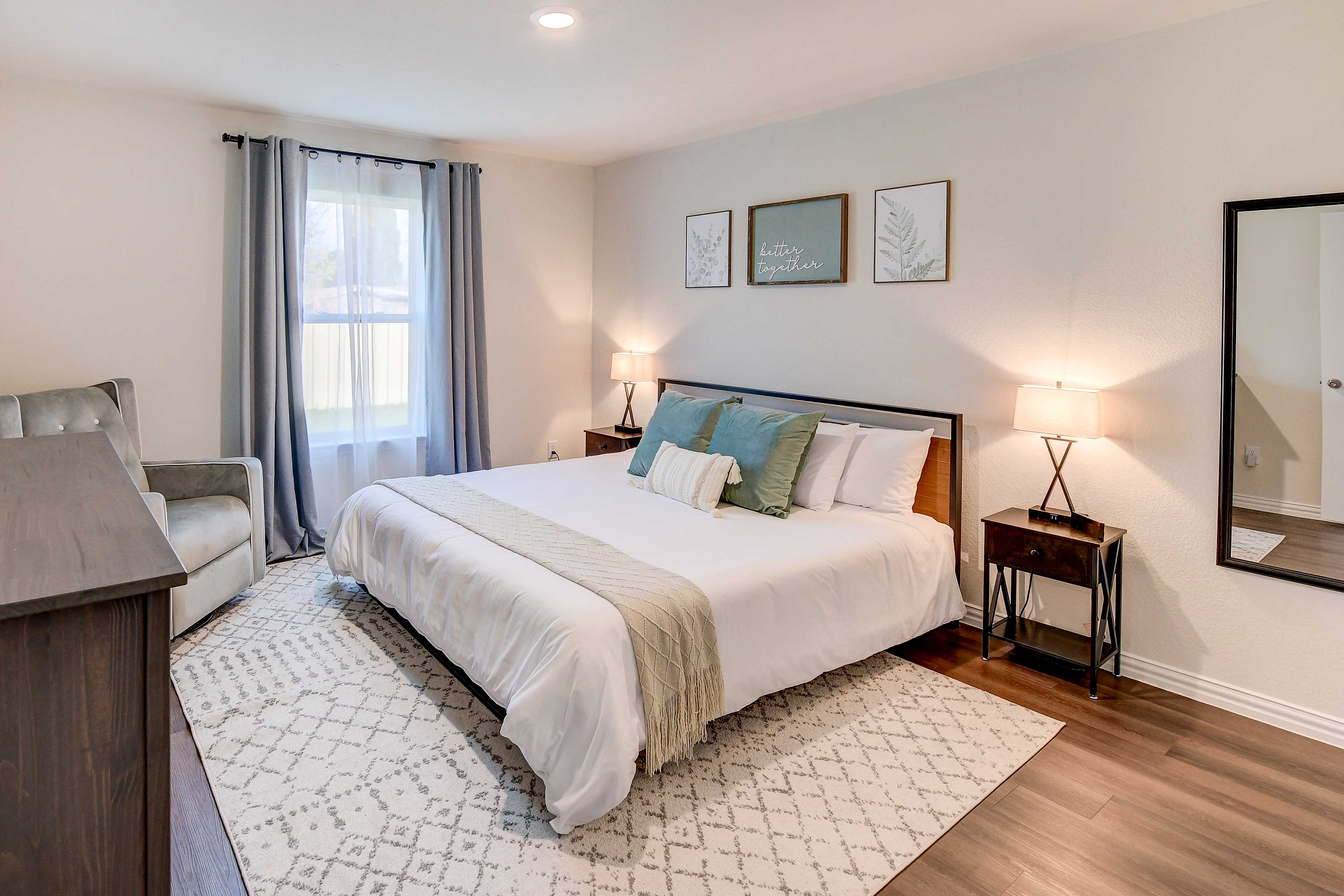 ~ 6 Mi to Waco: Newly Constructed Family Home