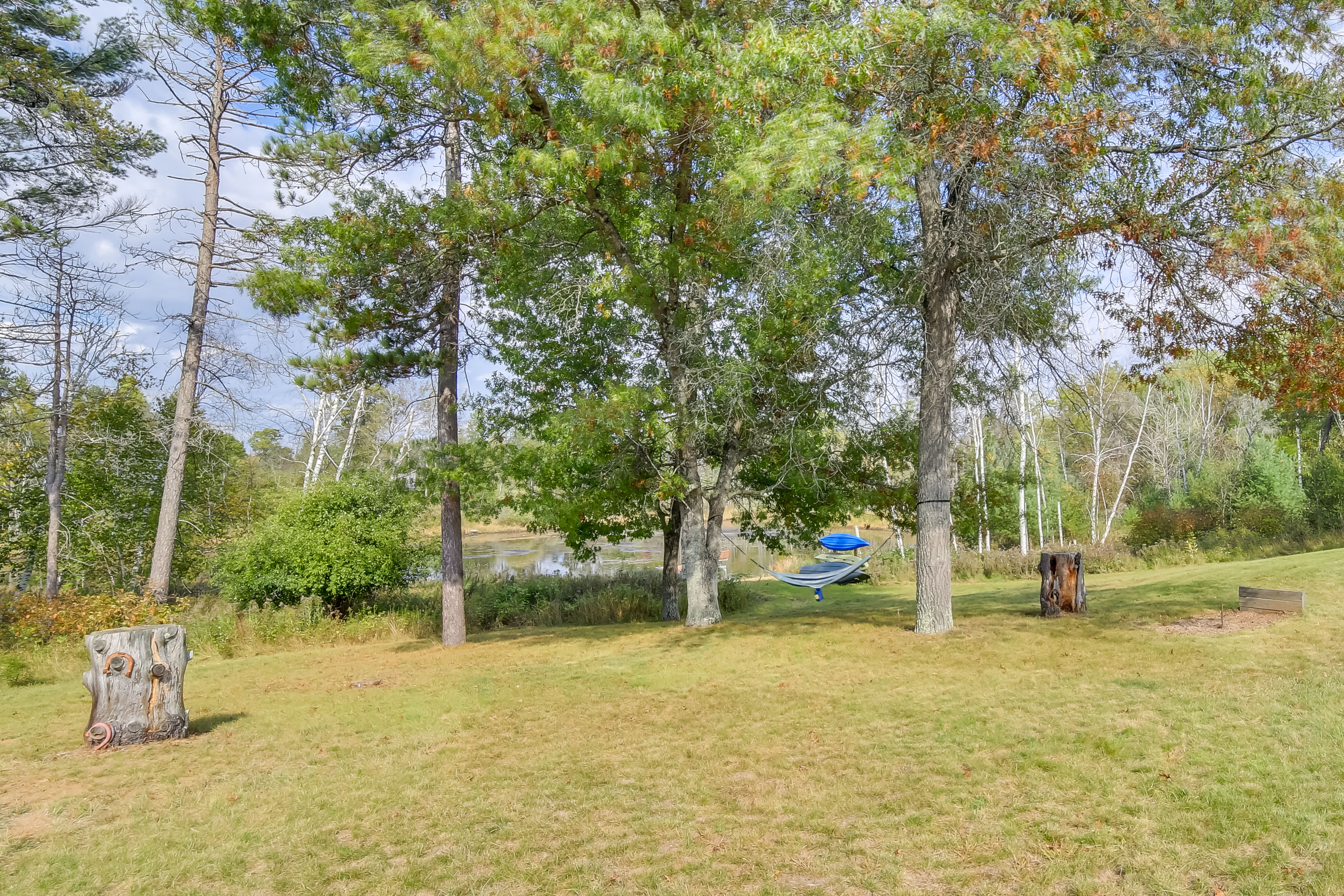 Lakefront Stephenson Retreat: Lake Access & Kayaks