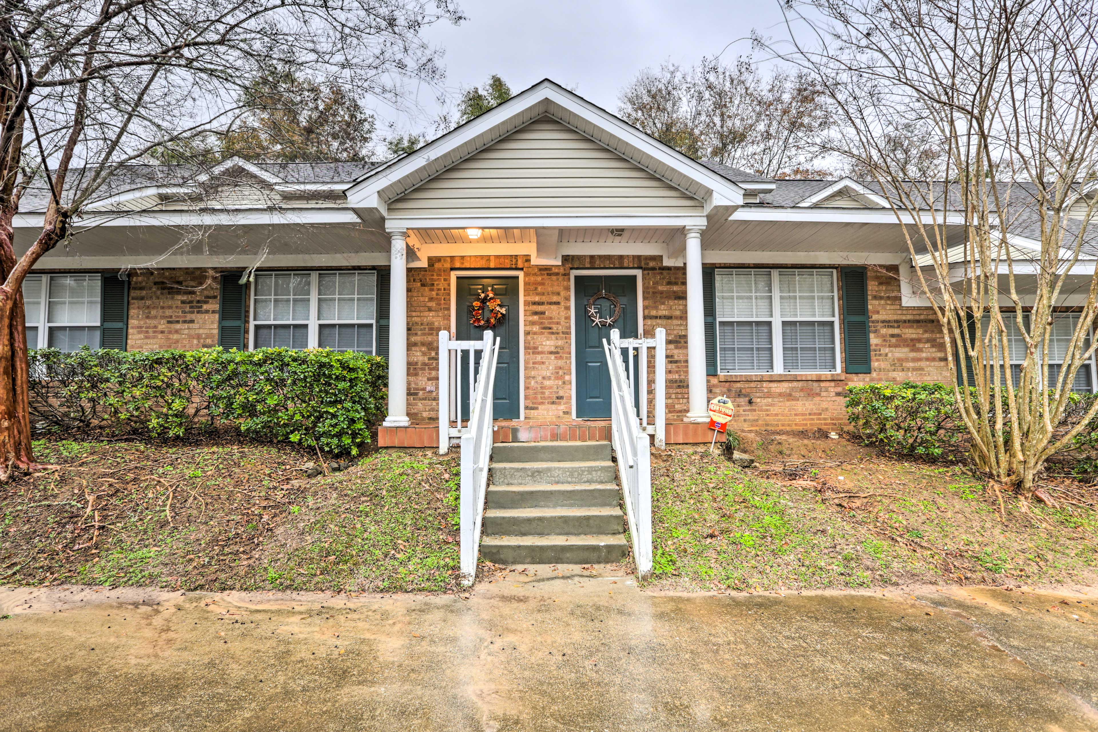 Property Image 1 - Tallahassee Townhome 4 Mi to College Town!