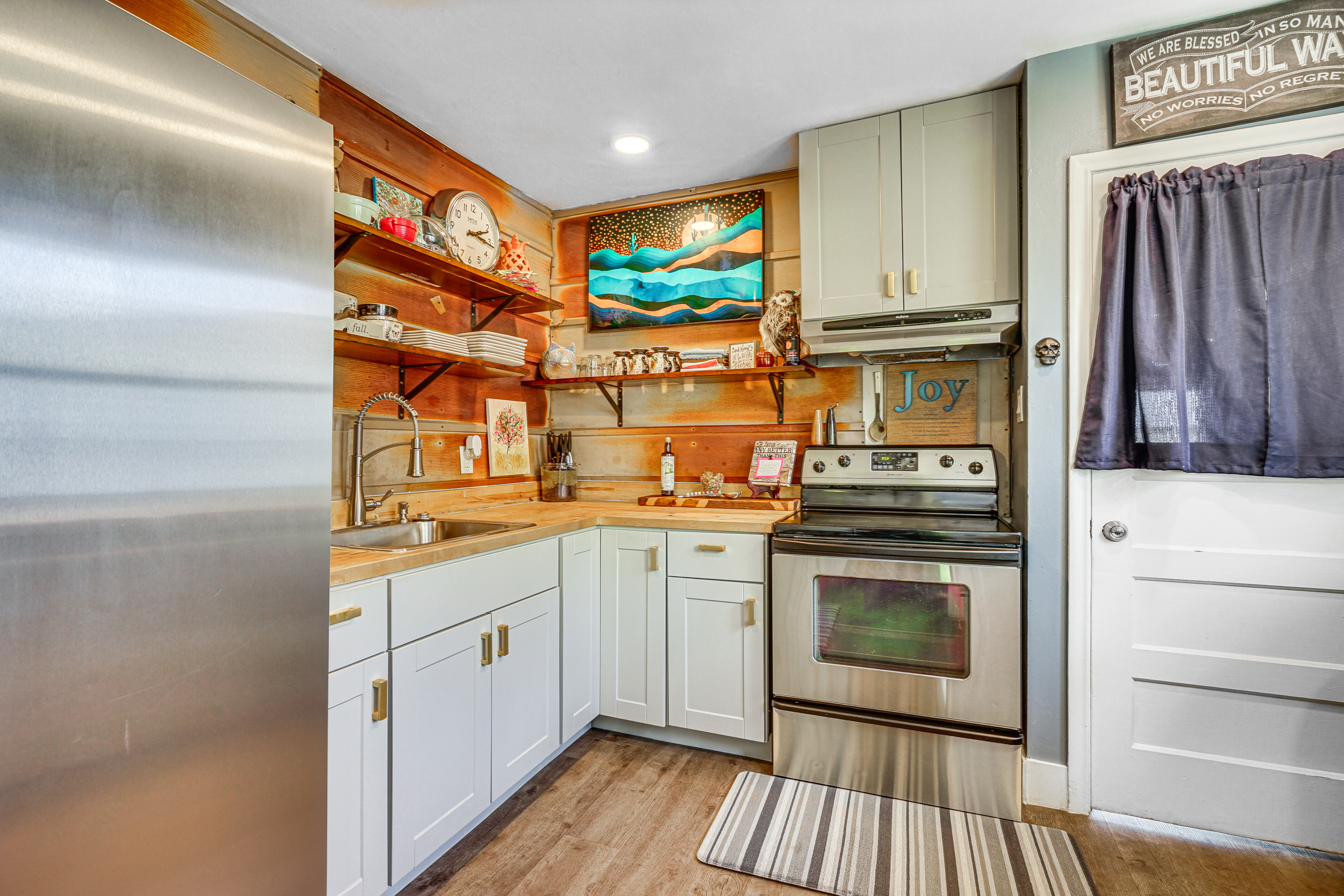 Pet-Friendly Apt 3 Mi to Downtown Salt Lake City!