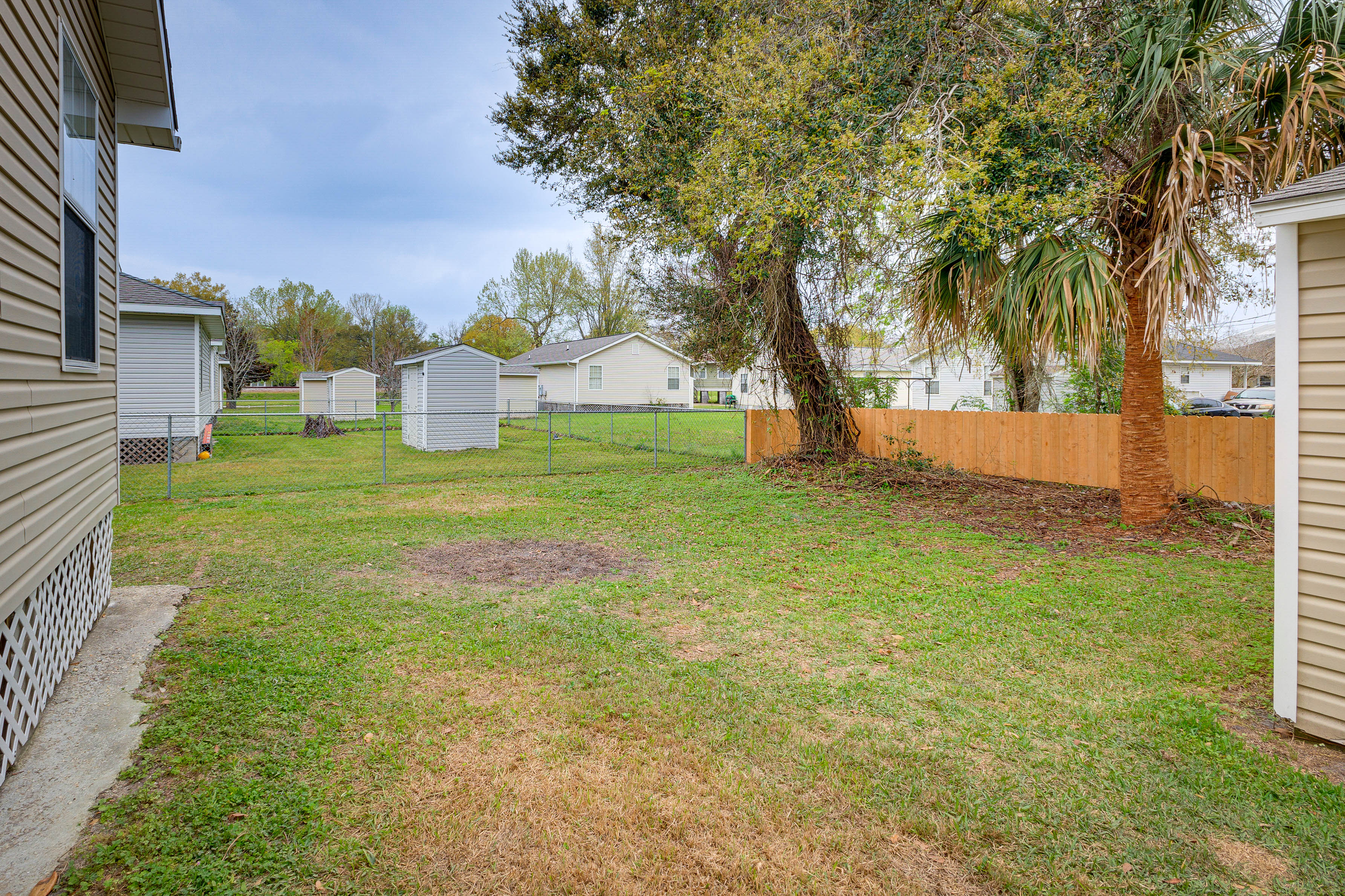 Charming Biloxi Vacation Rental Near Beach!