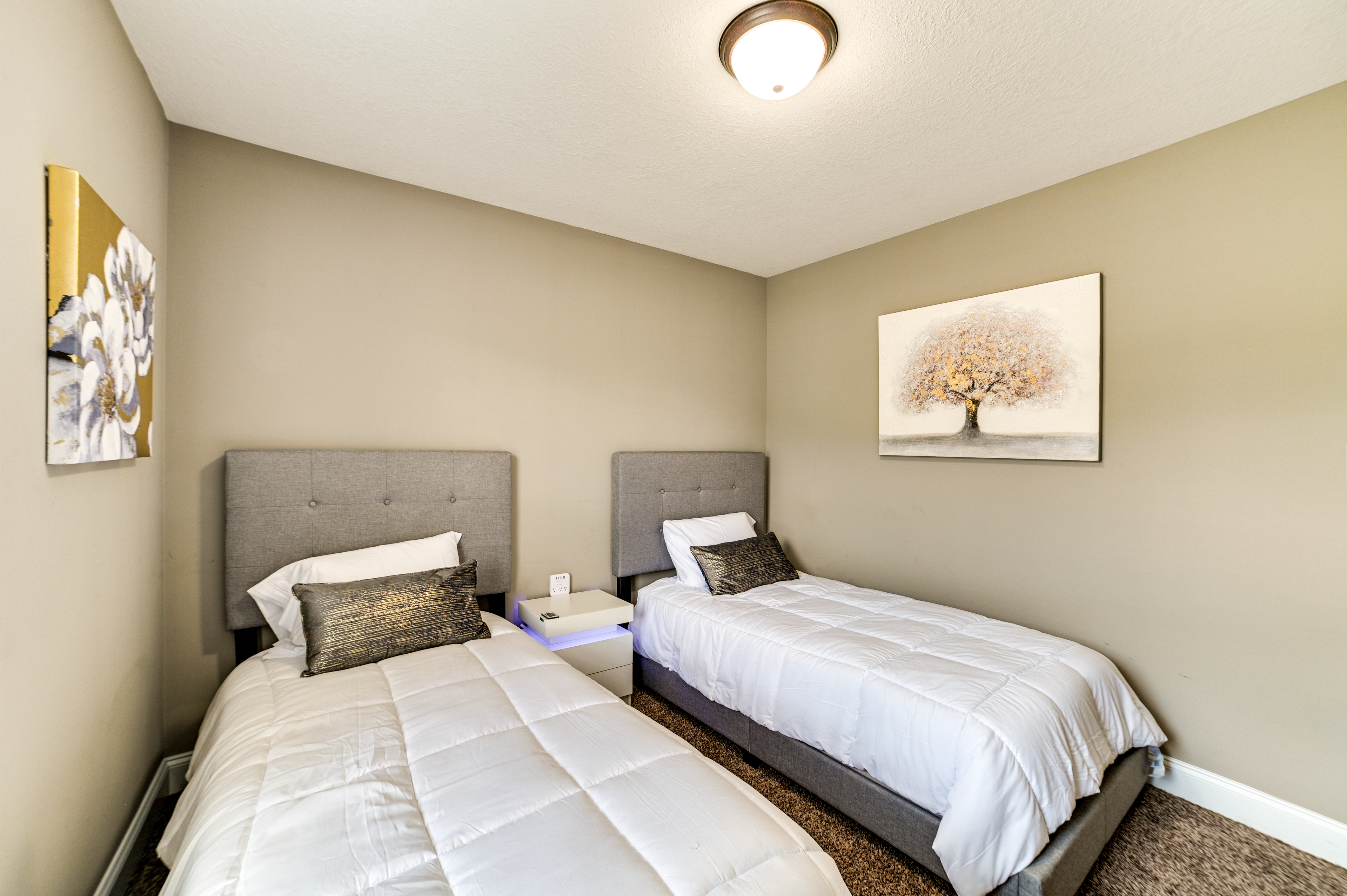 9 Mi to Clarksville Speedway! Family-Friendly Home