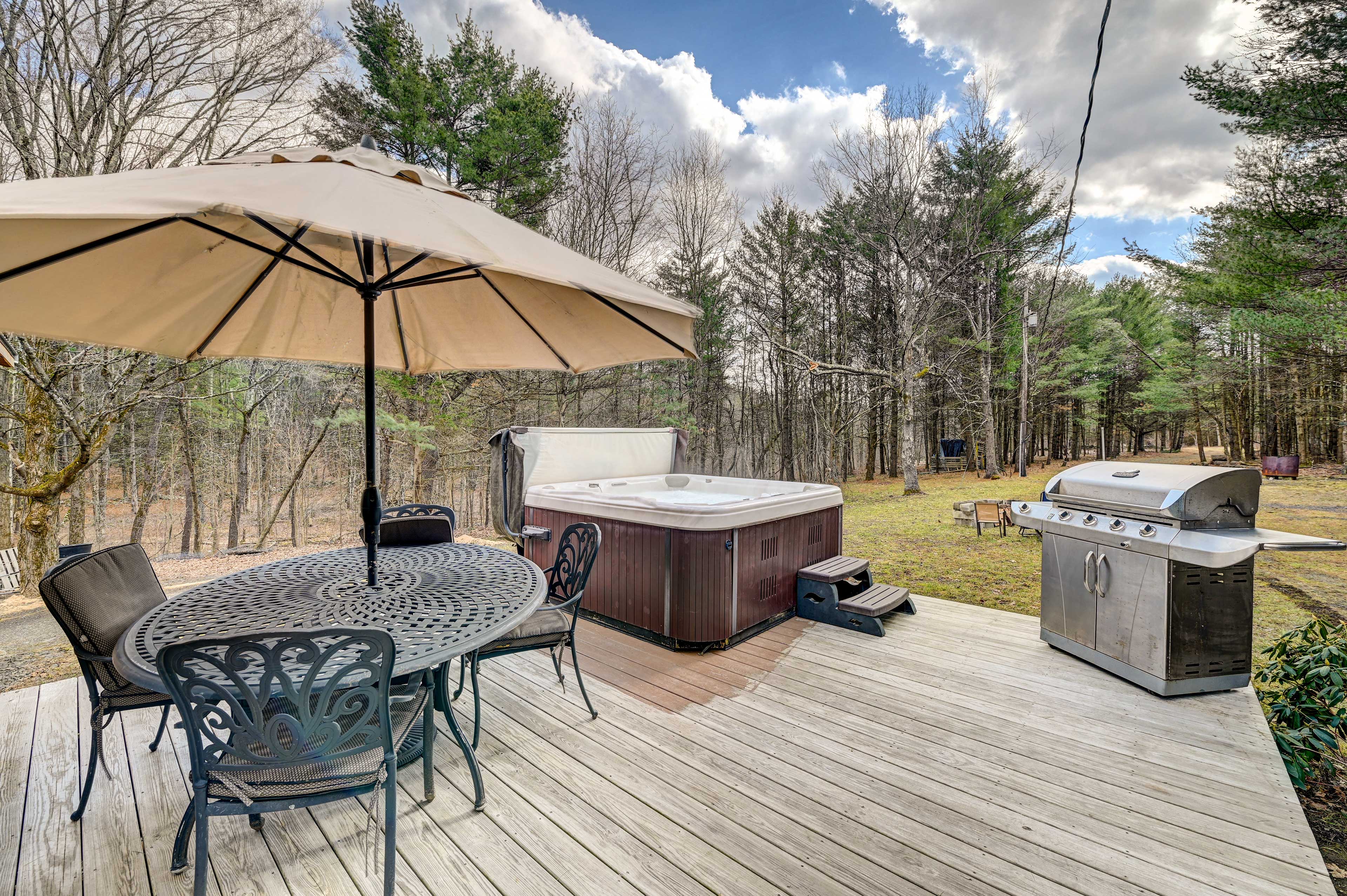 Property Image 2 - Catskills Getaway w/ Hot Tub on 45 Acres!