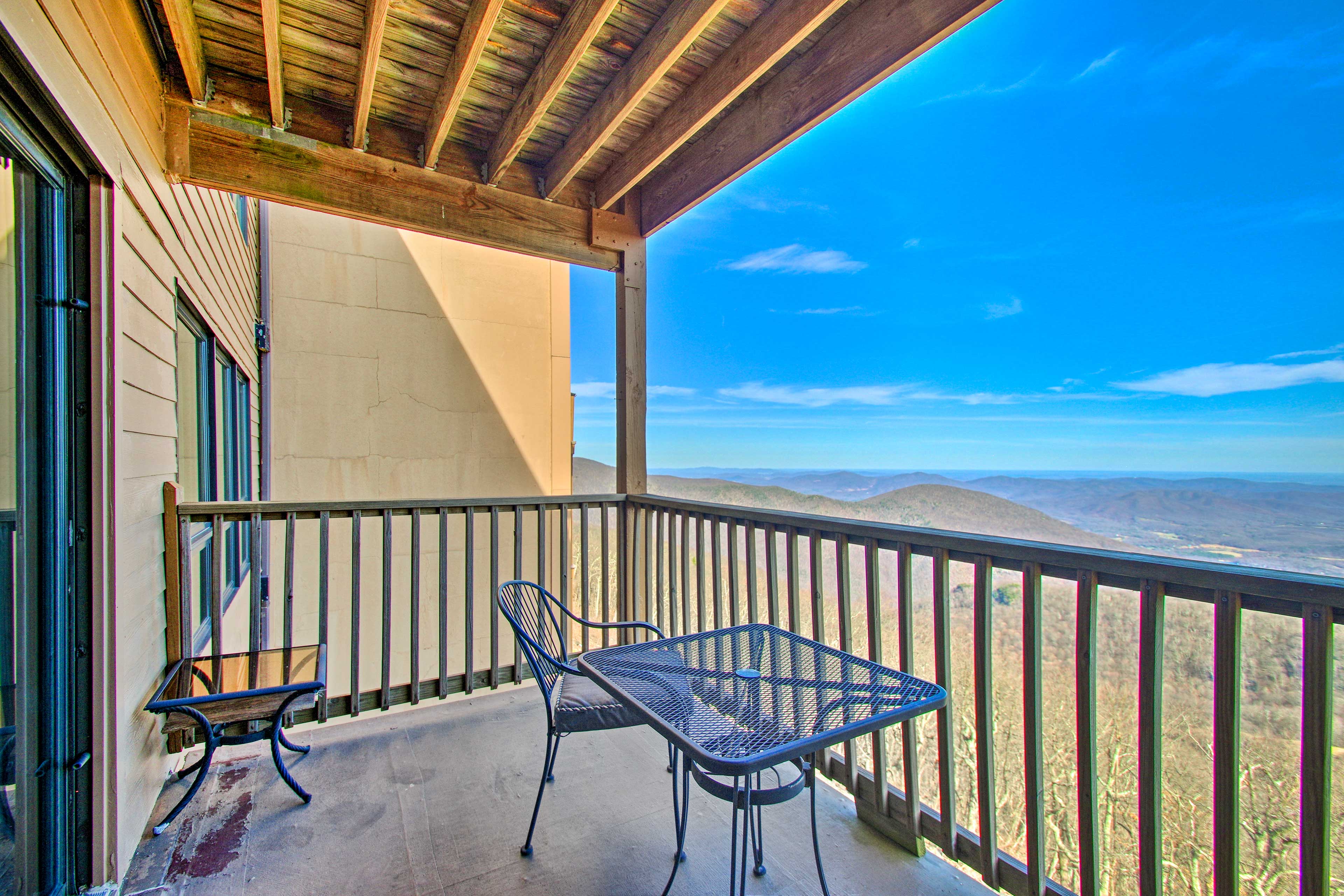 Property Image 2 - Wintergreen Condo w/ Balcony + Mountain Views!