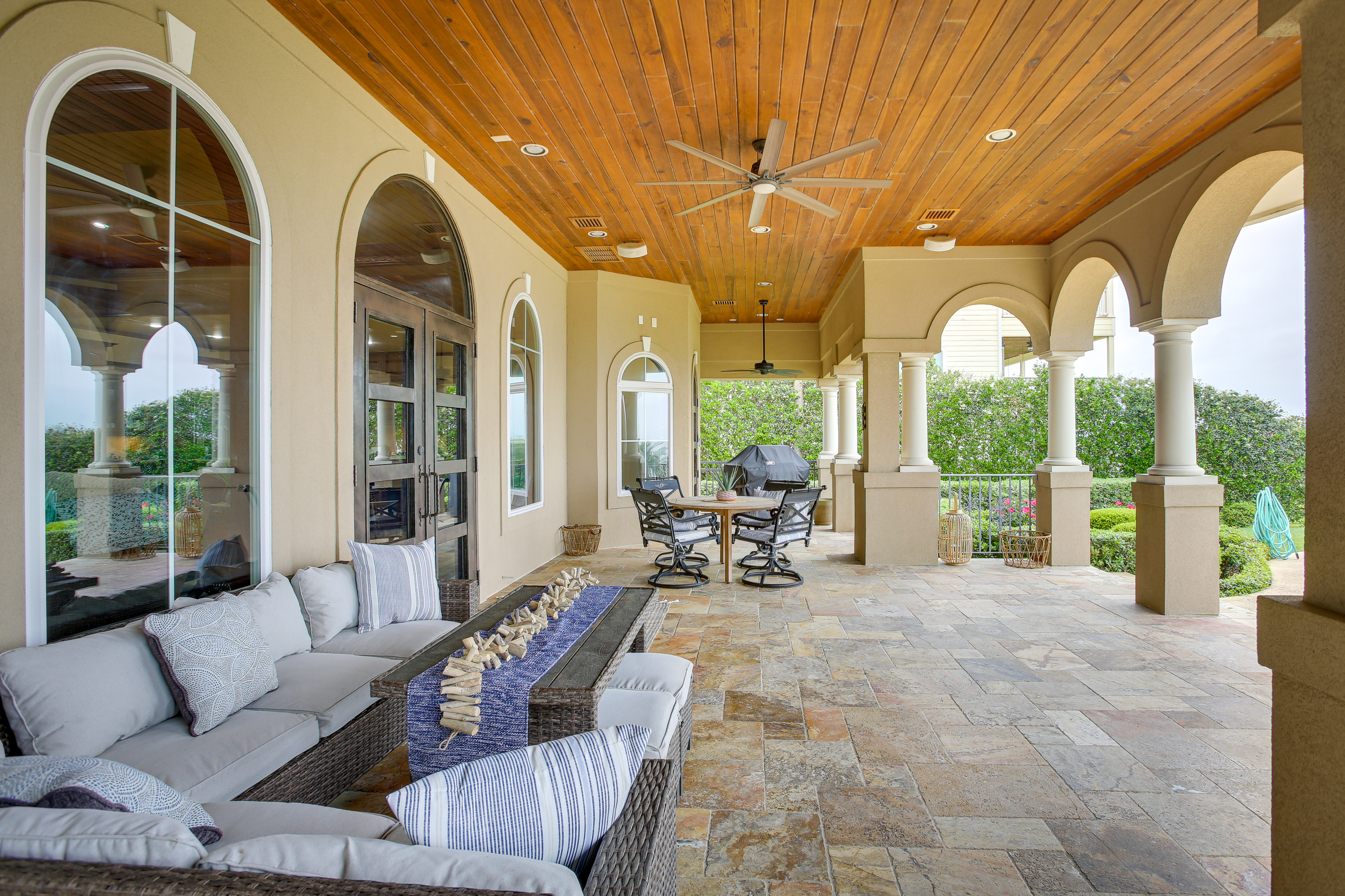 Property Image 2 - Stunning Galveston Bay Villa: Infinity Pool & Dock