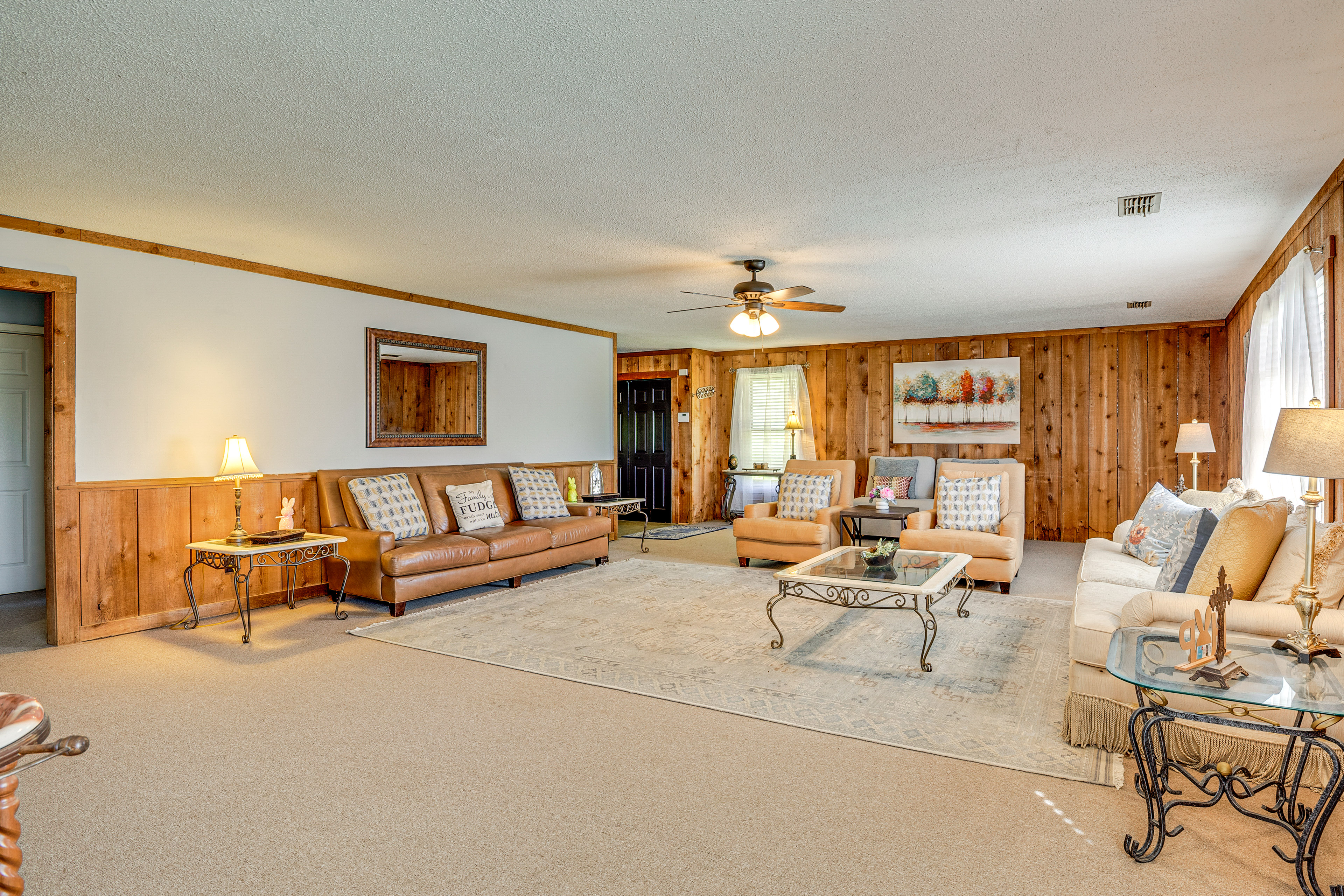 6 Mi to Scottsboro: Pet-Friendly Cabin Apt