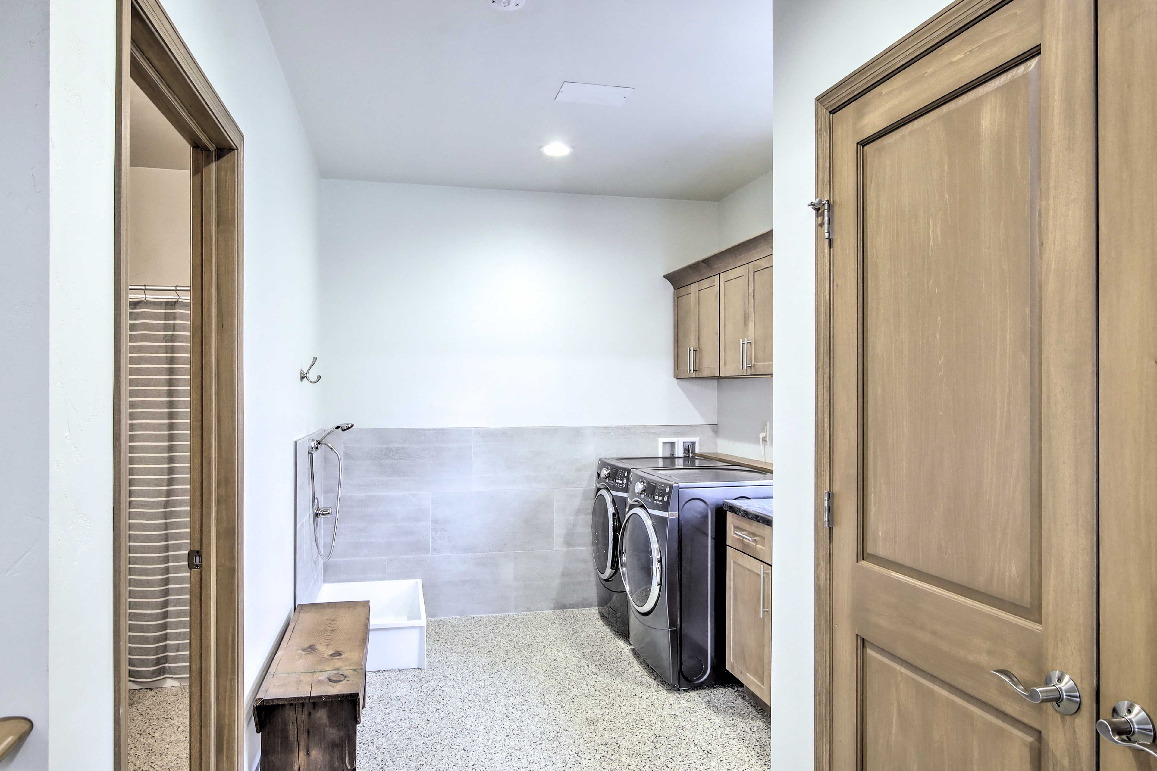 Spacious Recently Built Home < 1 Mi to Lake!