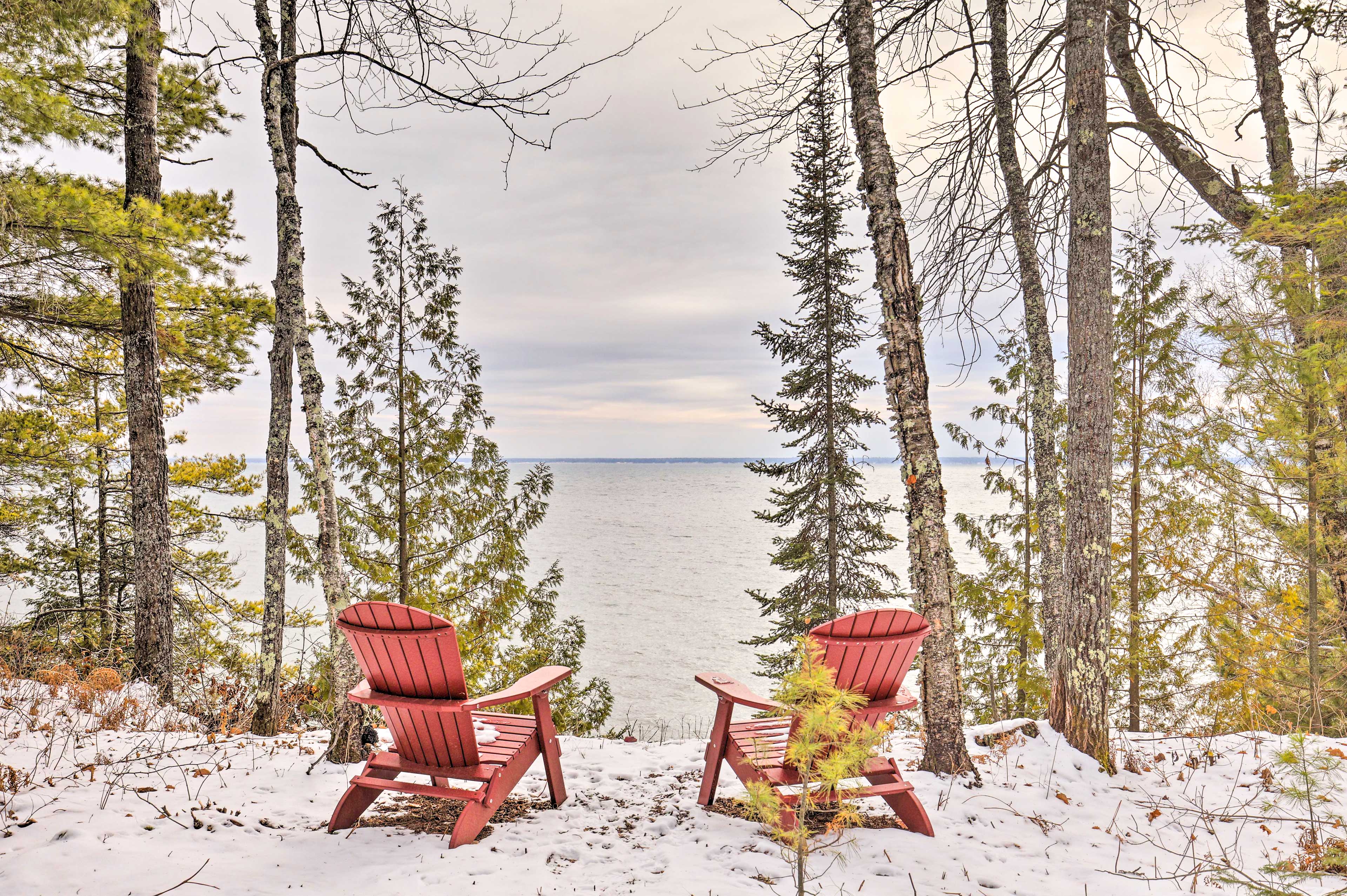 Cabin on Lake Superior 11 Mi to Bayfield! Home Rental in Washburn