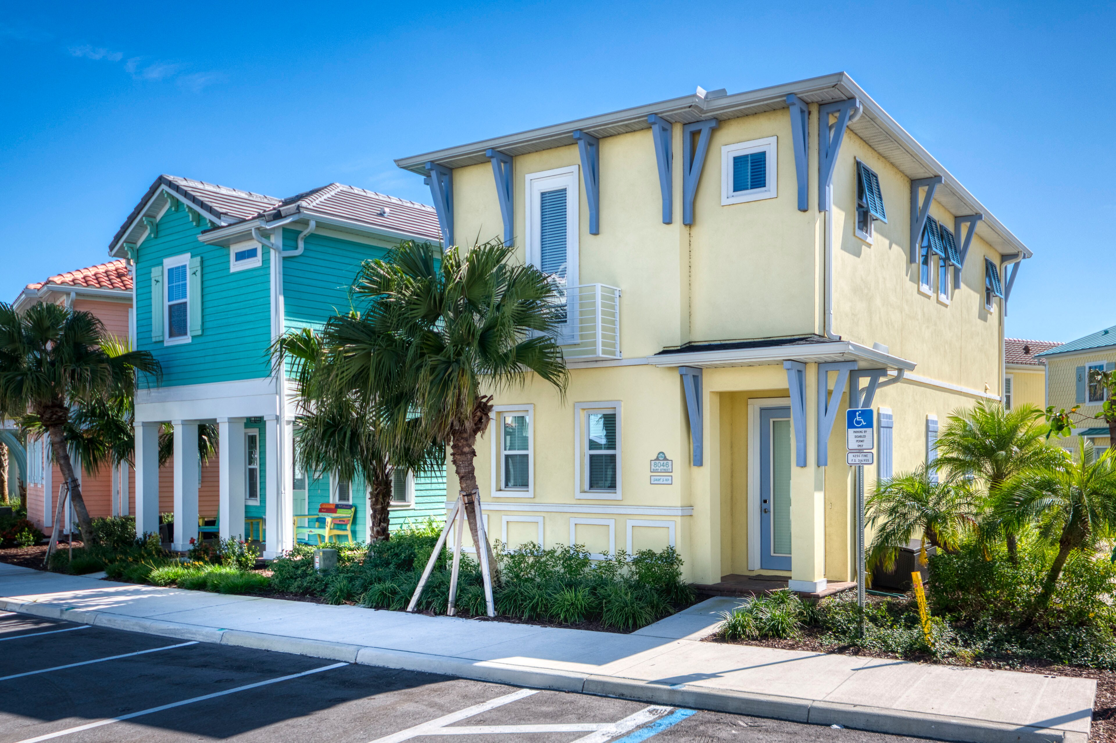 Property Image 2 - Sunkissed Cottage with Hot Tub near Disney with Margaritaville Resort Access - 8046SU