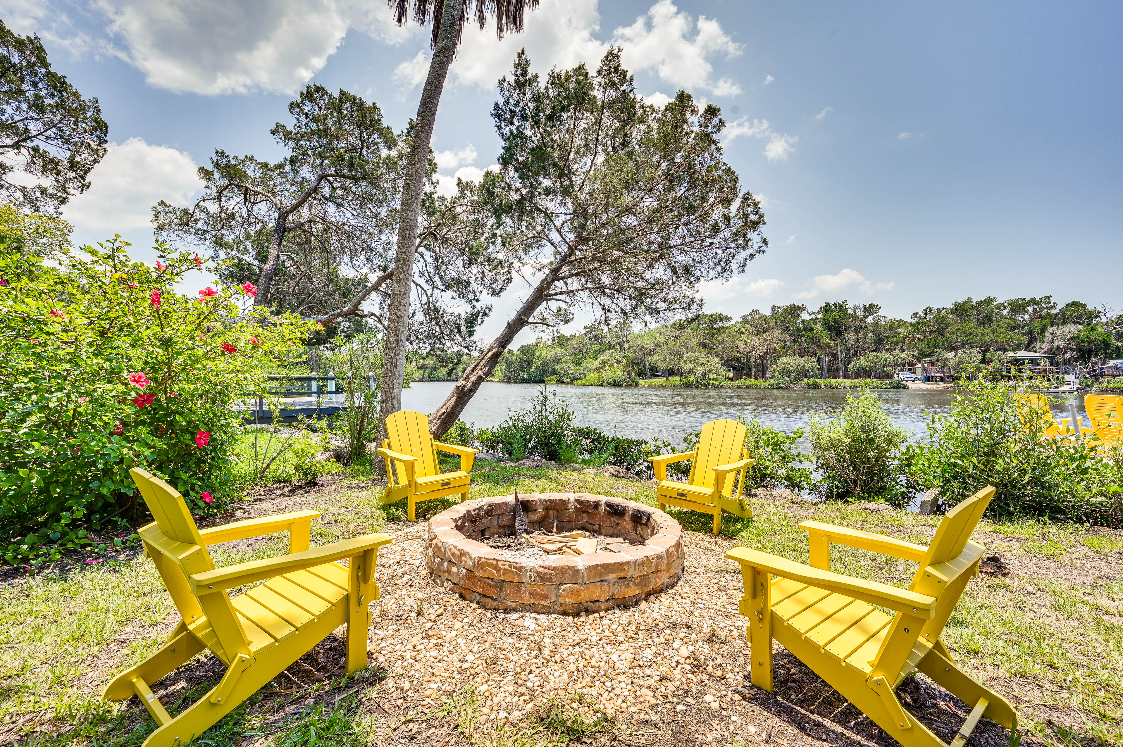 Property Image 1 - Crystal River Retreat w/ Private Dock & Kayaks!