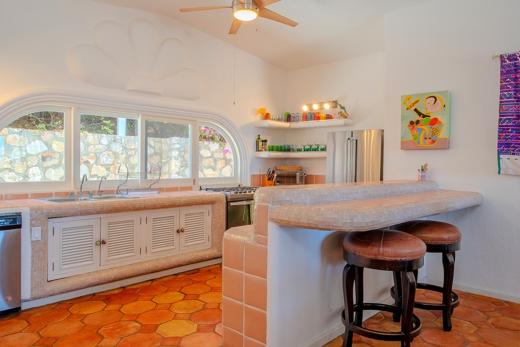 Fully equipped kitchen