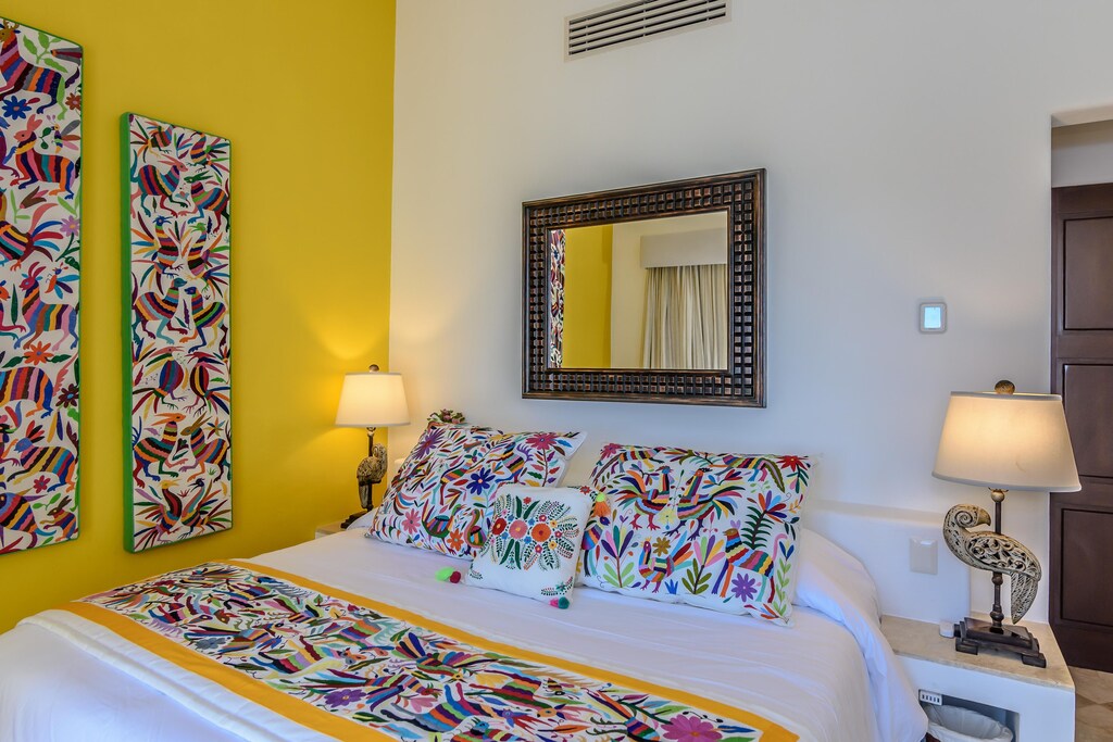 Bedroom with terrace access and view