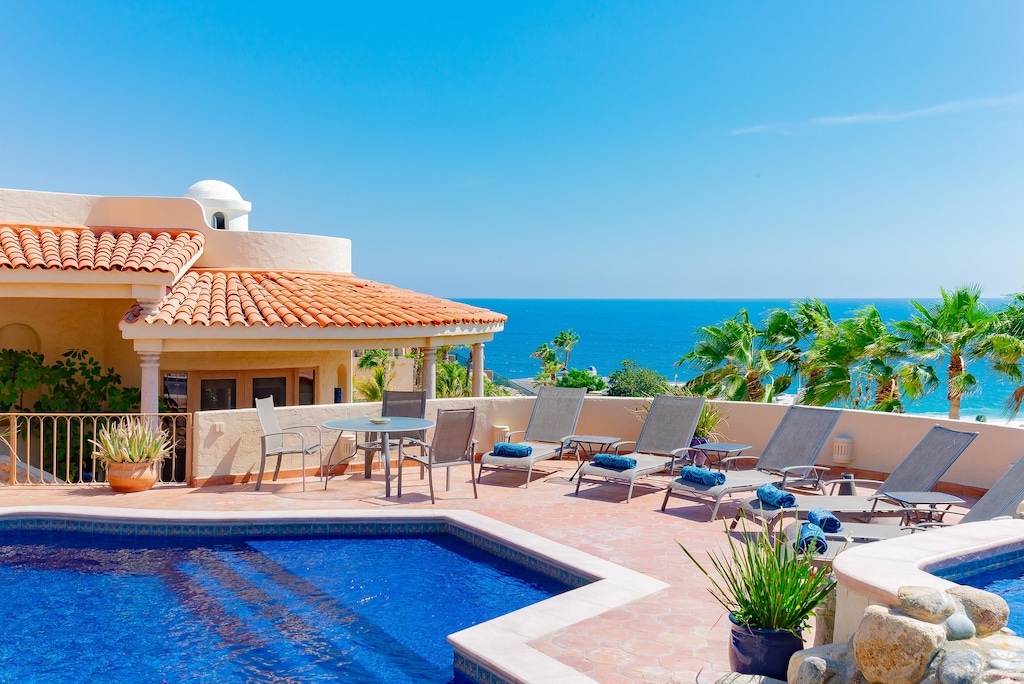 Pool and lounge with gorgeous ocean view