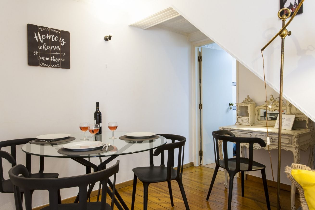 Property Image 2 - Charming apt near Fado Museum 