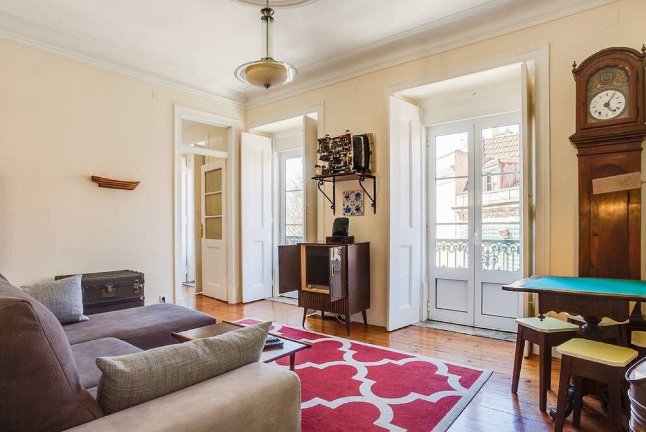 Property Image 2 - Lovely 3BR Apt w/ workspace, nearby Botanical Garden of Lisbon