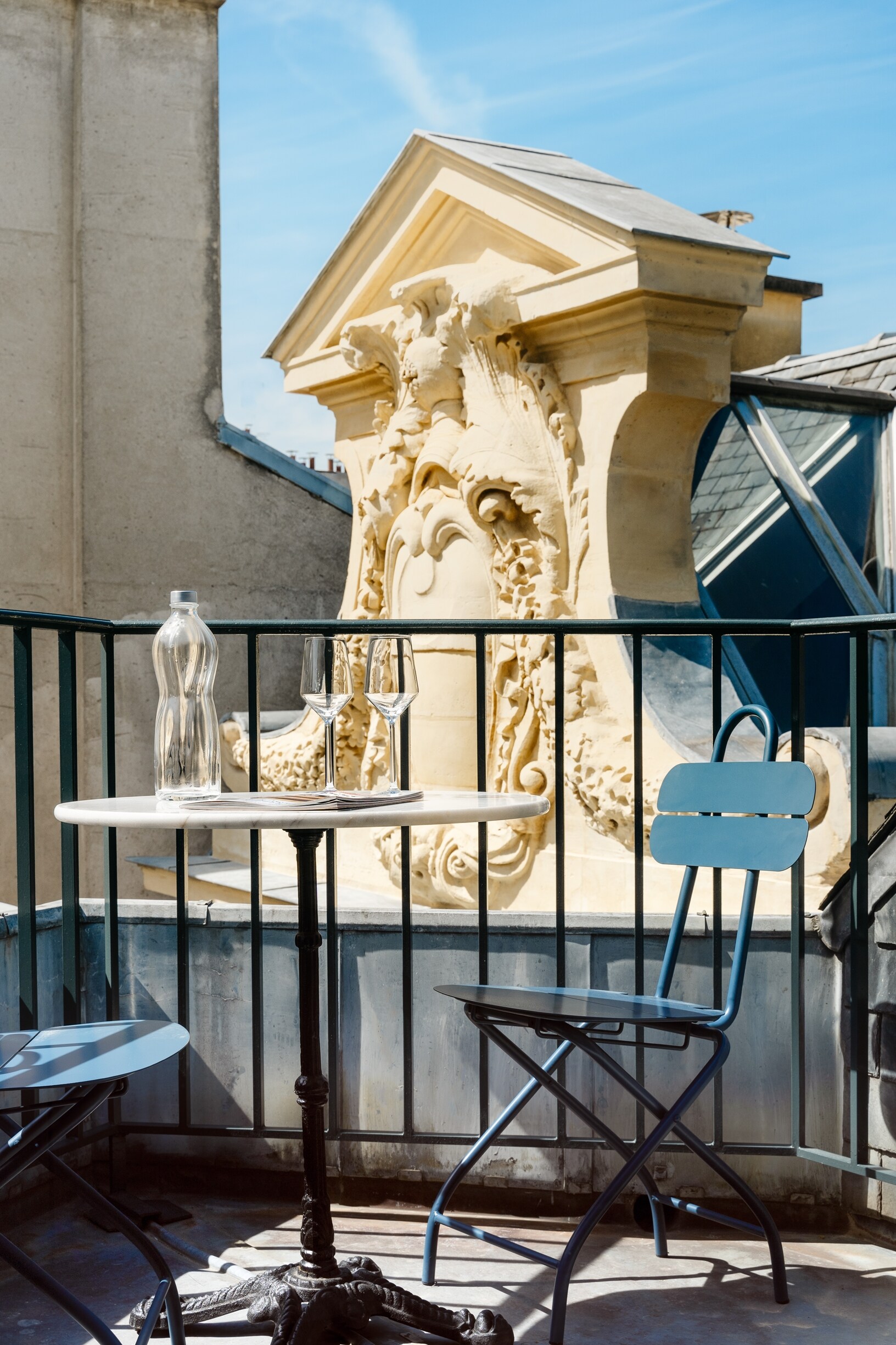 Property Image 2 - Flat with Balcony, A/C, Free Champagne & Airport Transfer - Near Louvre