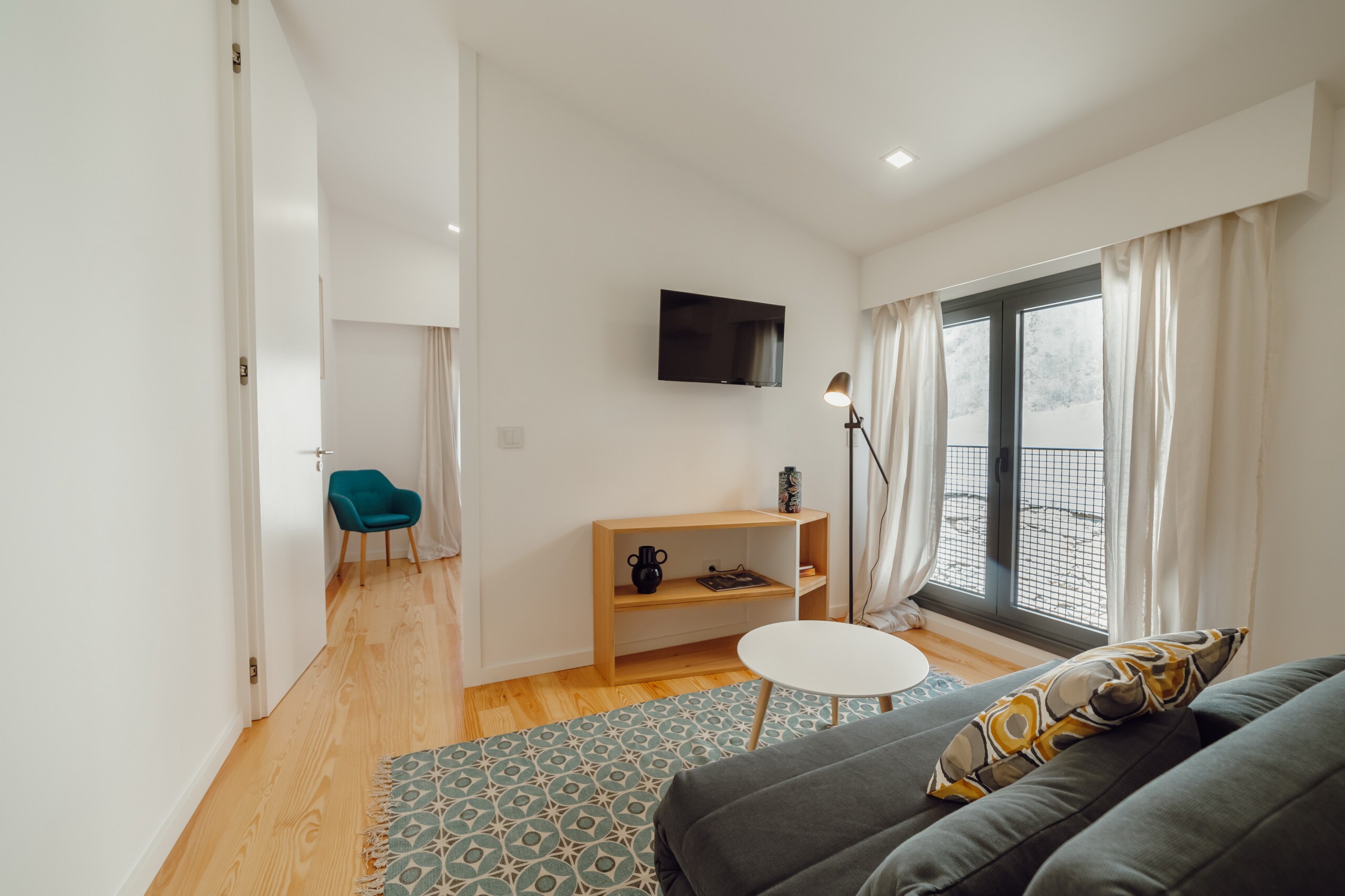 COURTYARD OPORTO DESIGN APARTMENT N Home Rental in Oporto