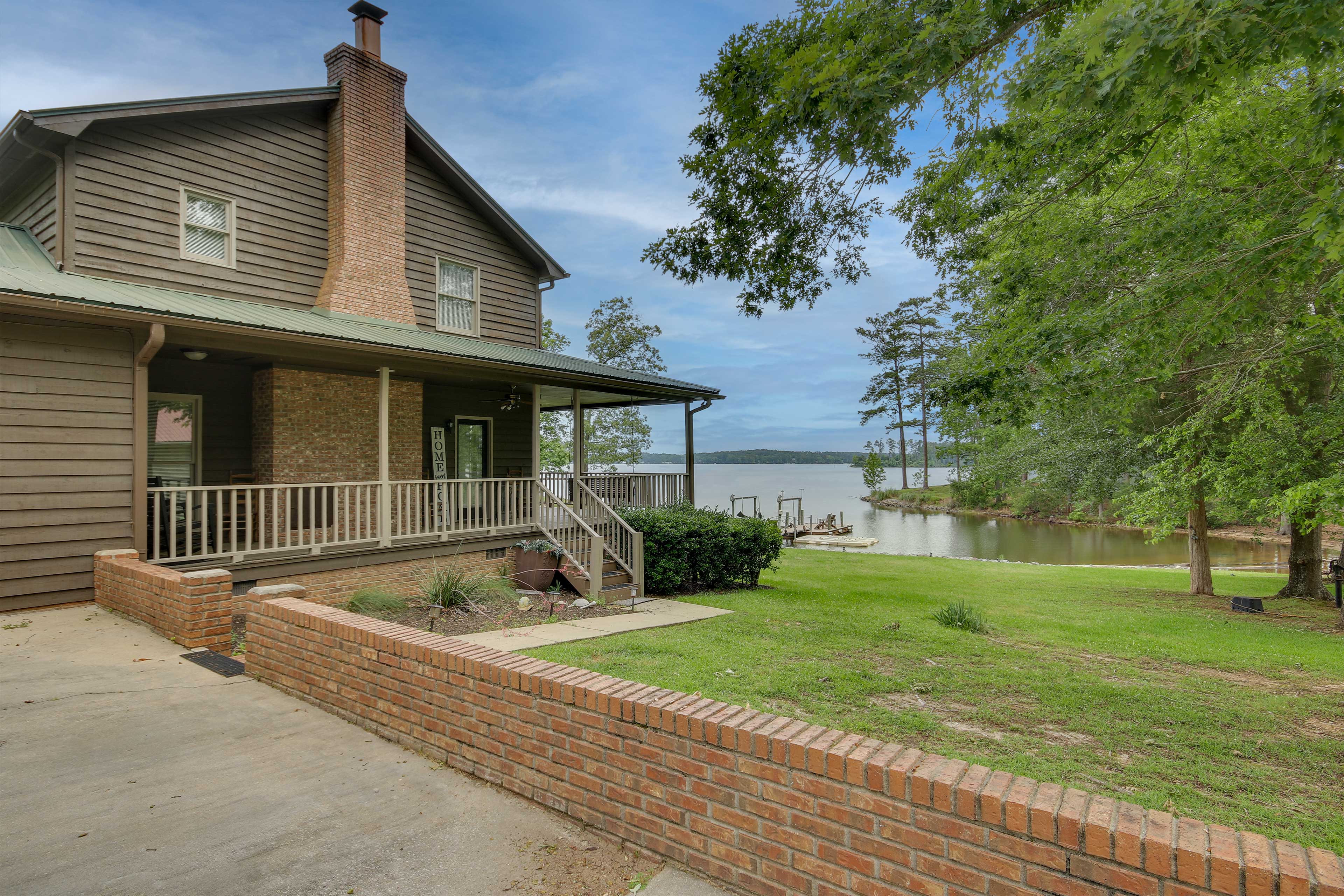 Property Image 2 - Lakefront Paradise with Private Deck & Kayaks!