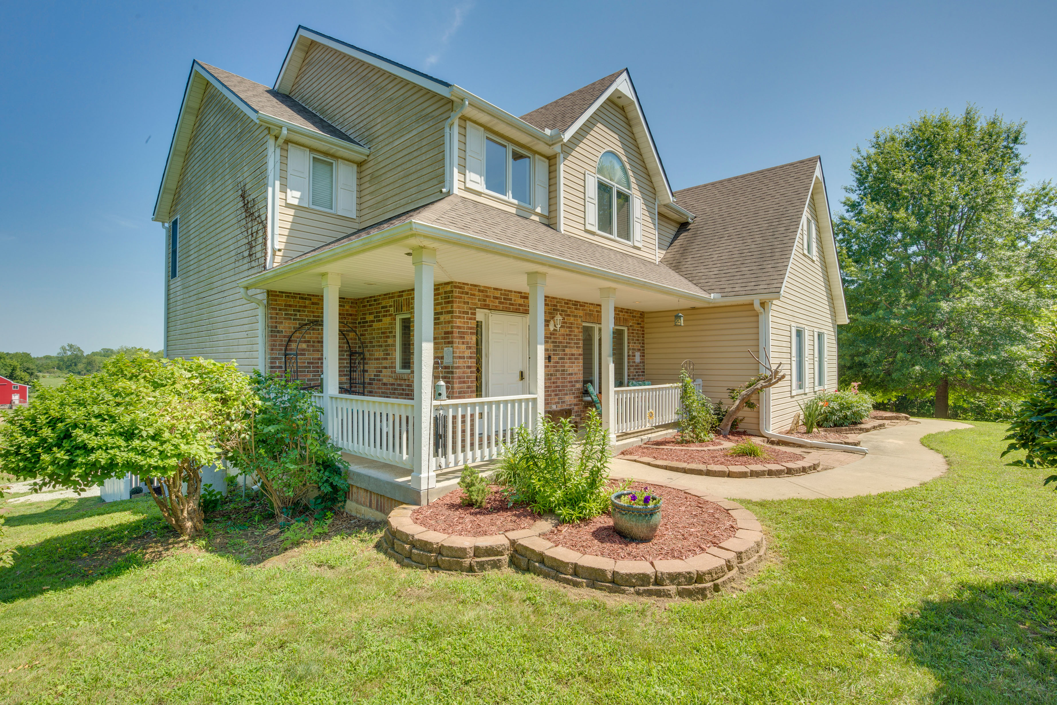 Property Image 2 - Sibley Vacation Rental w/ Spacious Yard