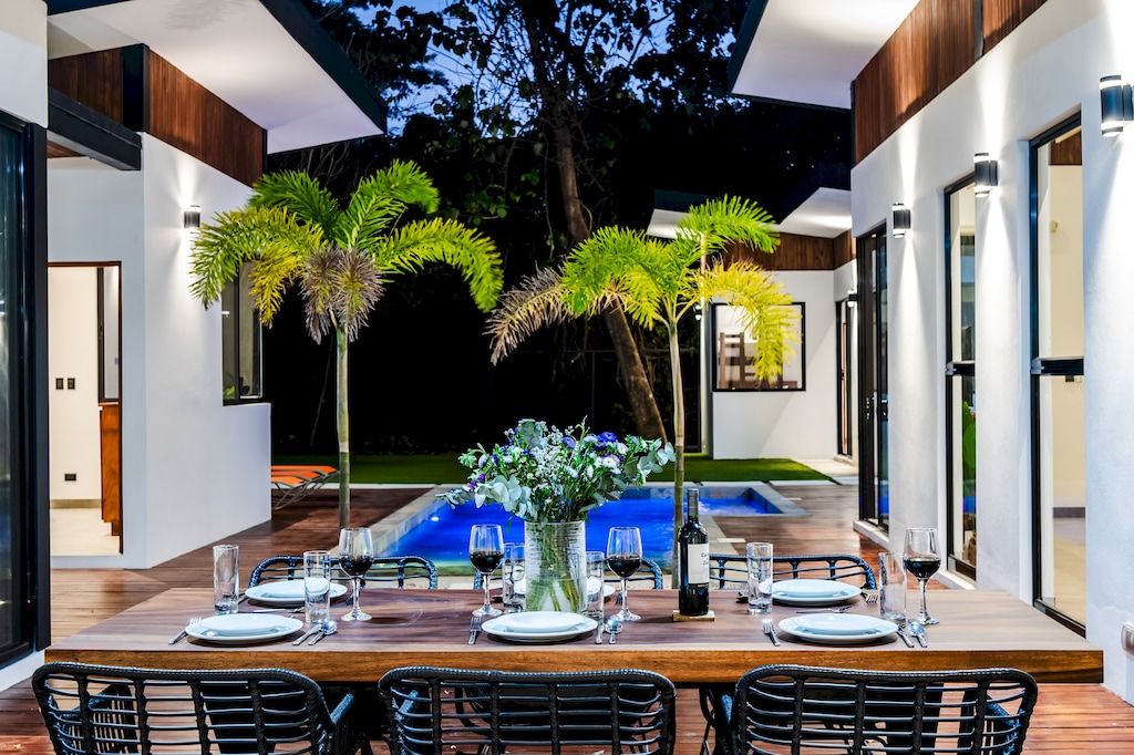 Dining under the sky: where every meal feels like a mini vacation.