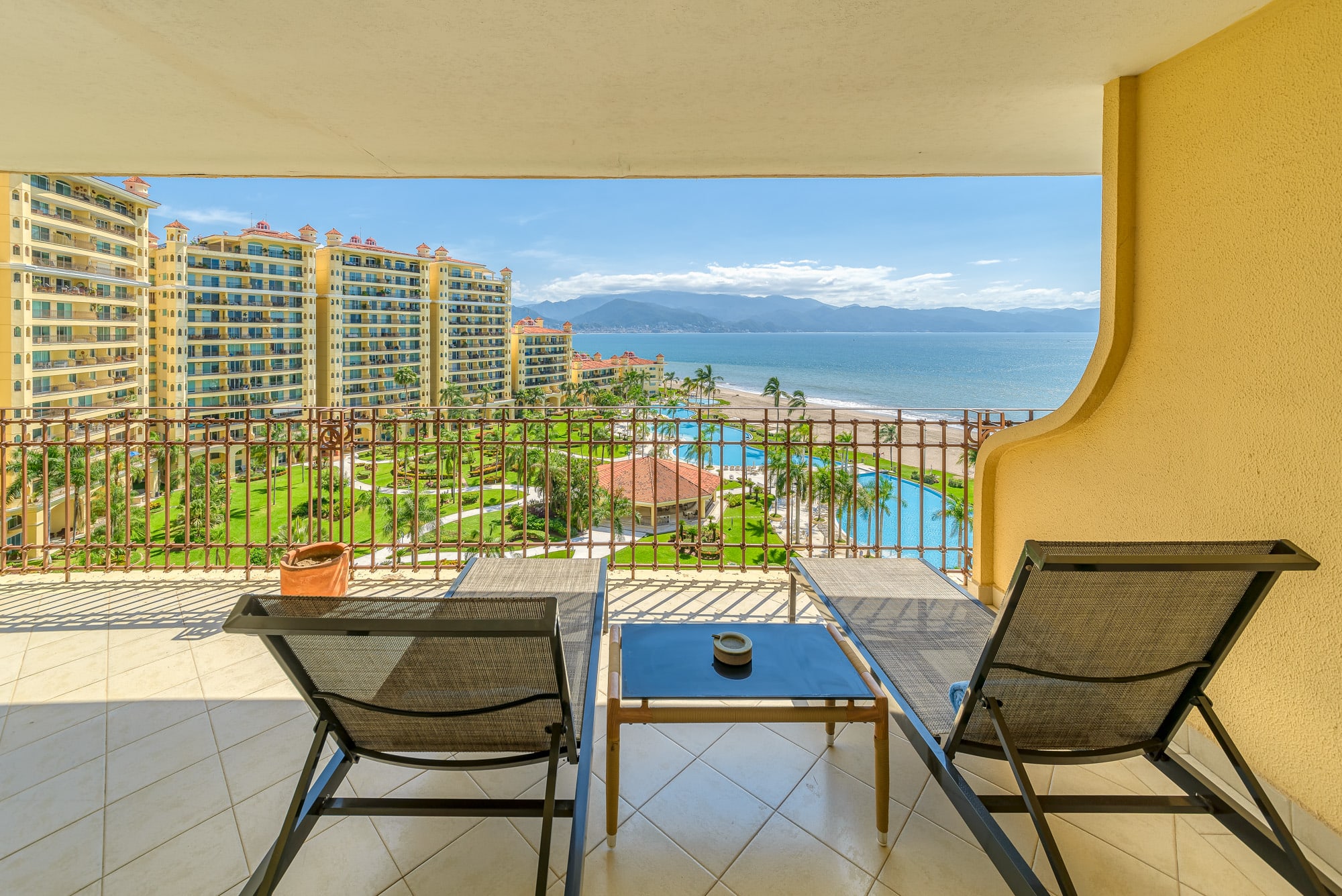 Property Image 2 - Oceanfront 2BR Condo w/ Private Terrace | Beach