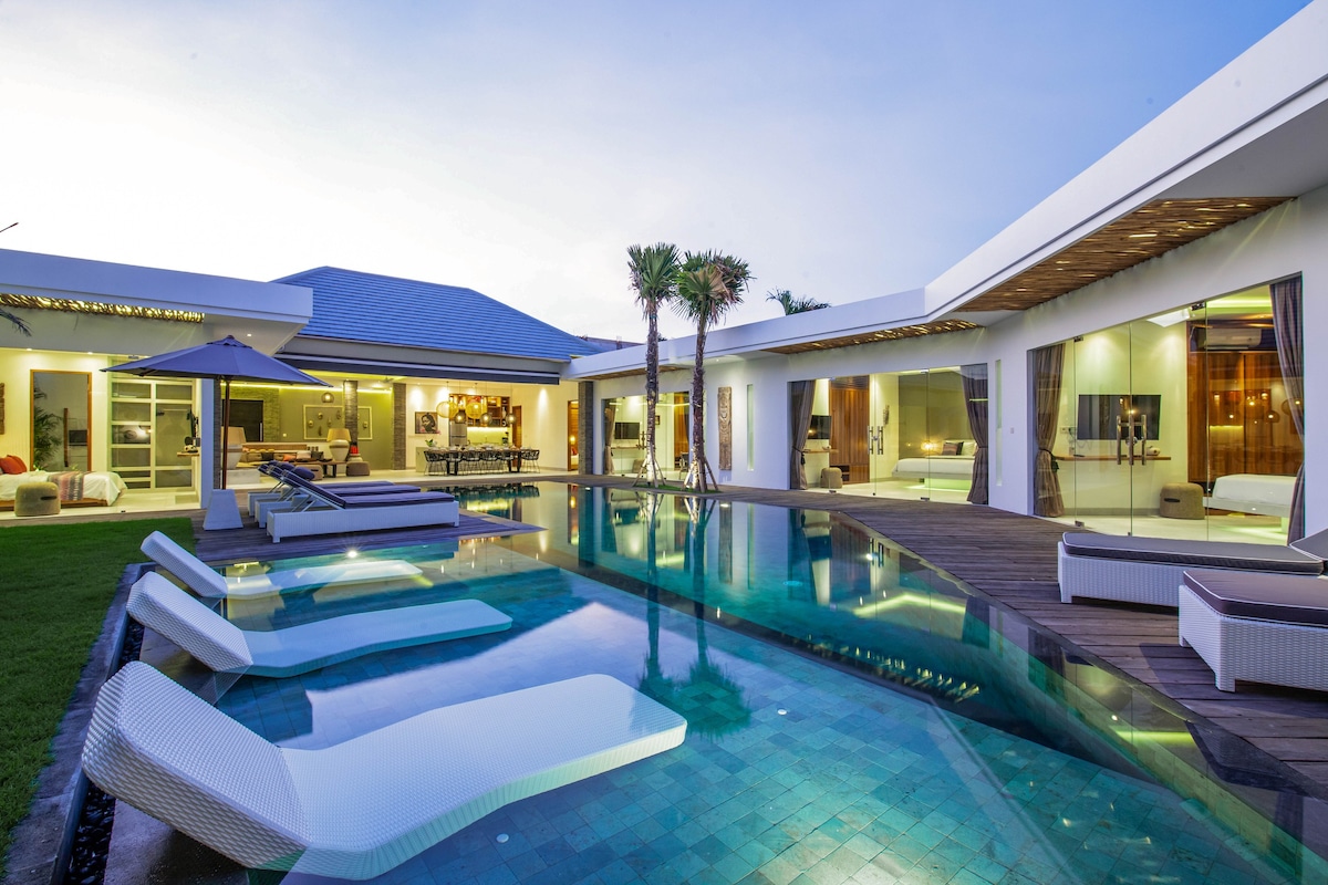 Property Image 1 - Luxurious 6 Br in Canggu 400m to Finns Beach -S5