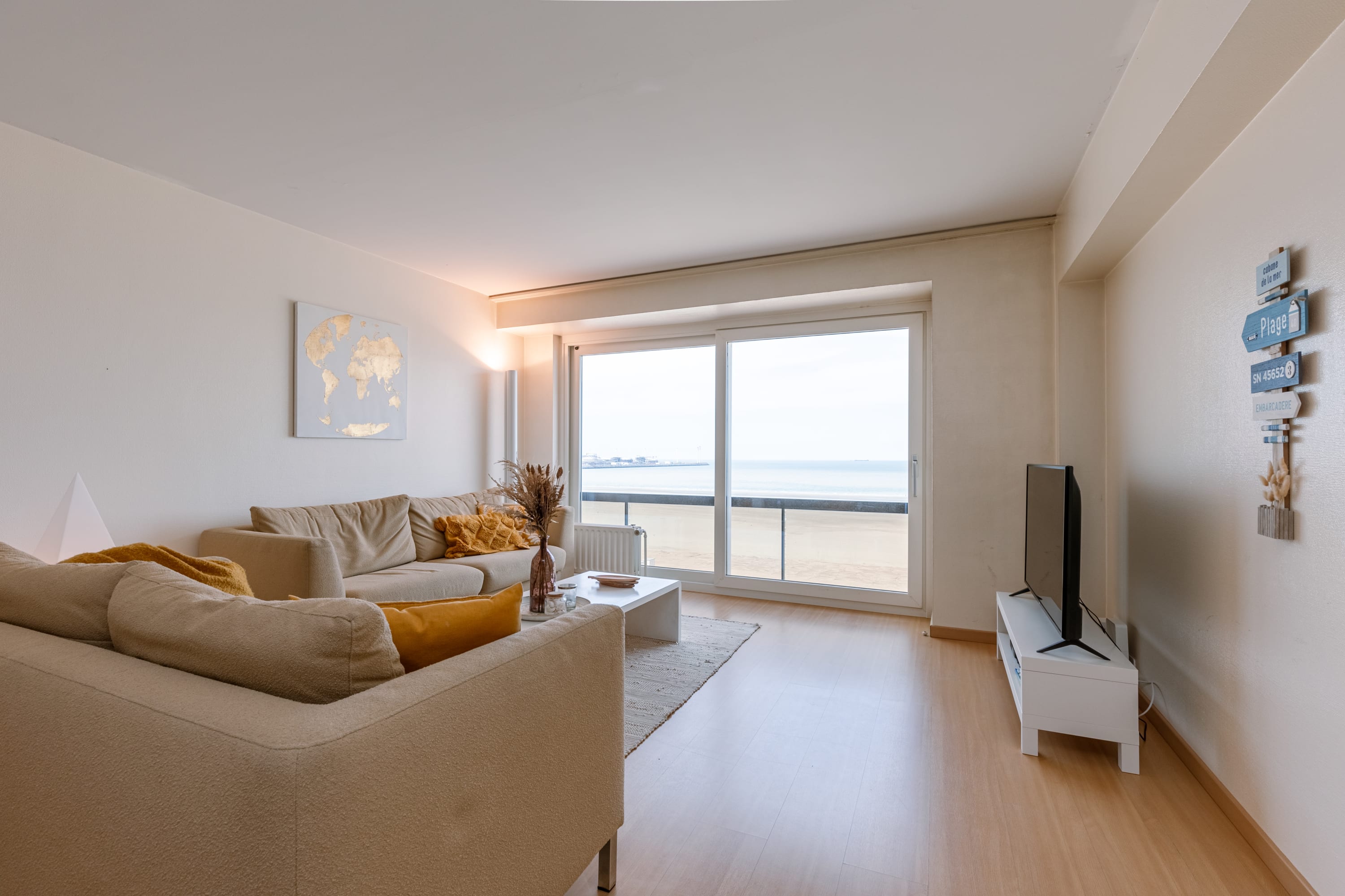 Property Image 1 - Seaview apartment on 7th floor at the beachfront