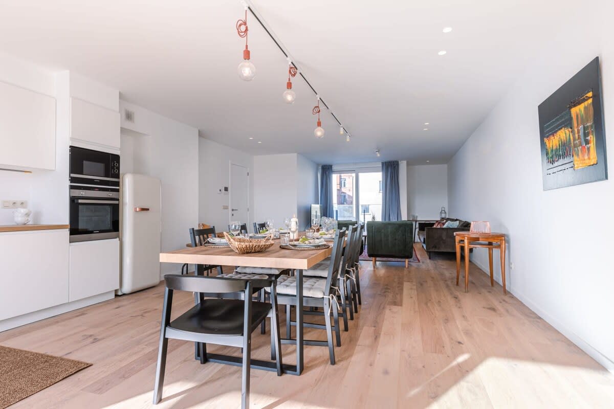 Property Image 1 - Sunny apartment with large terraces and parking