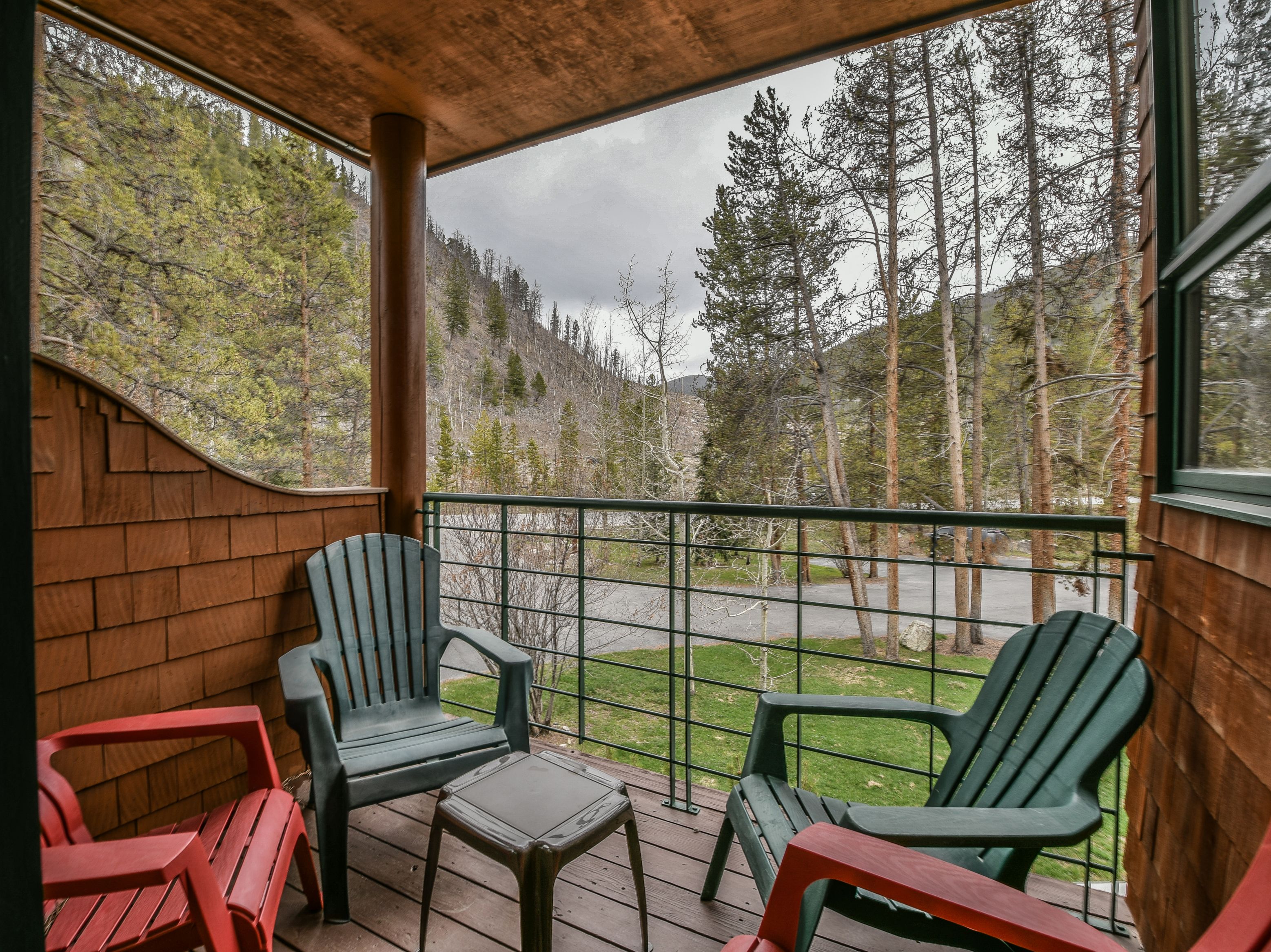 Porch with space to relax and watch the spectacular view