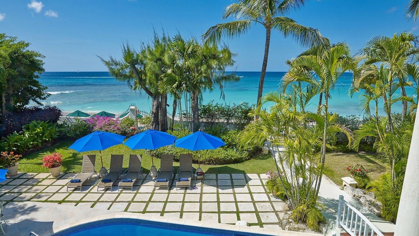 Classical Beachfront Elegance on Payne’s Bay Beach