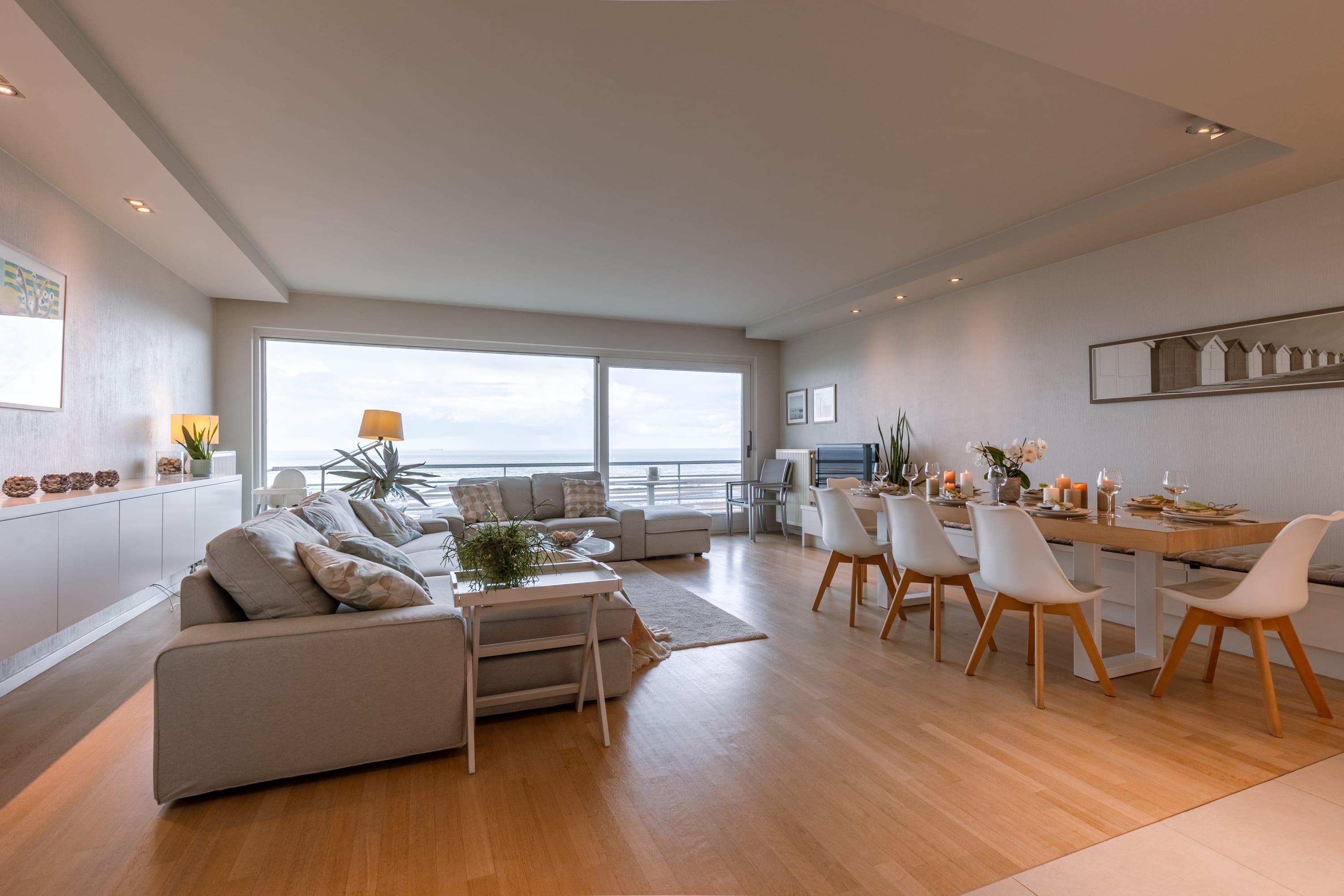 Property Image 2 - Apartment with seaview and parking in Knokke-Heist