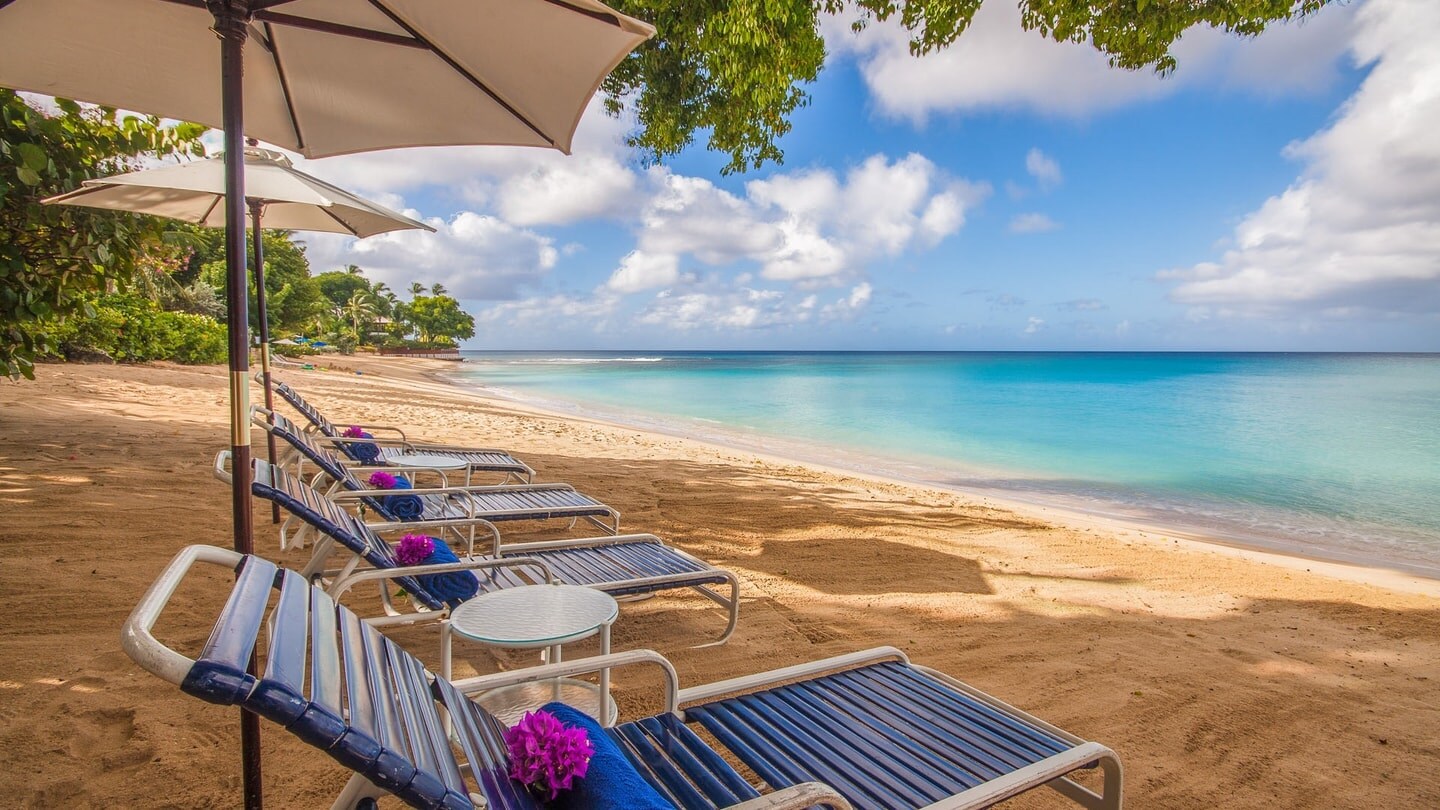 Property Image 2 - Charming 3-bedroom Barbados beachfront villa