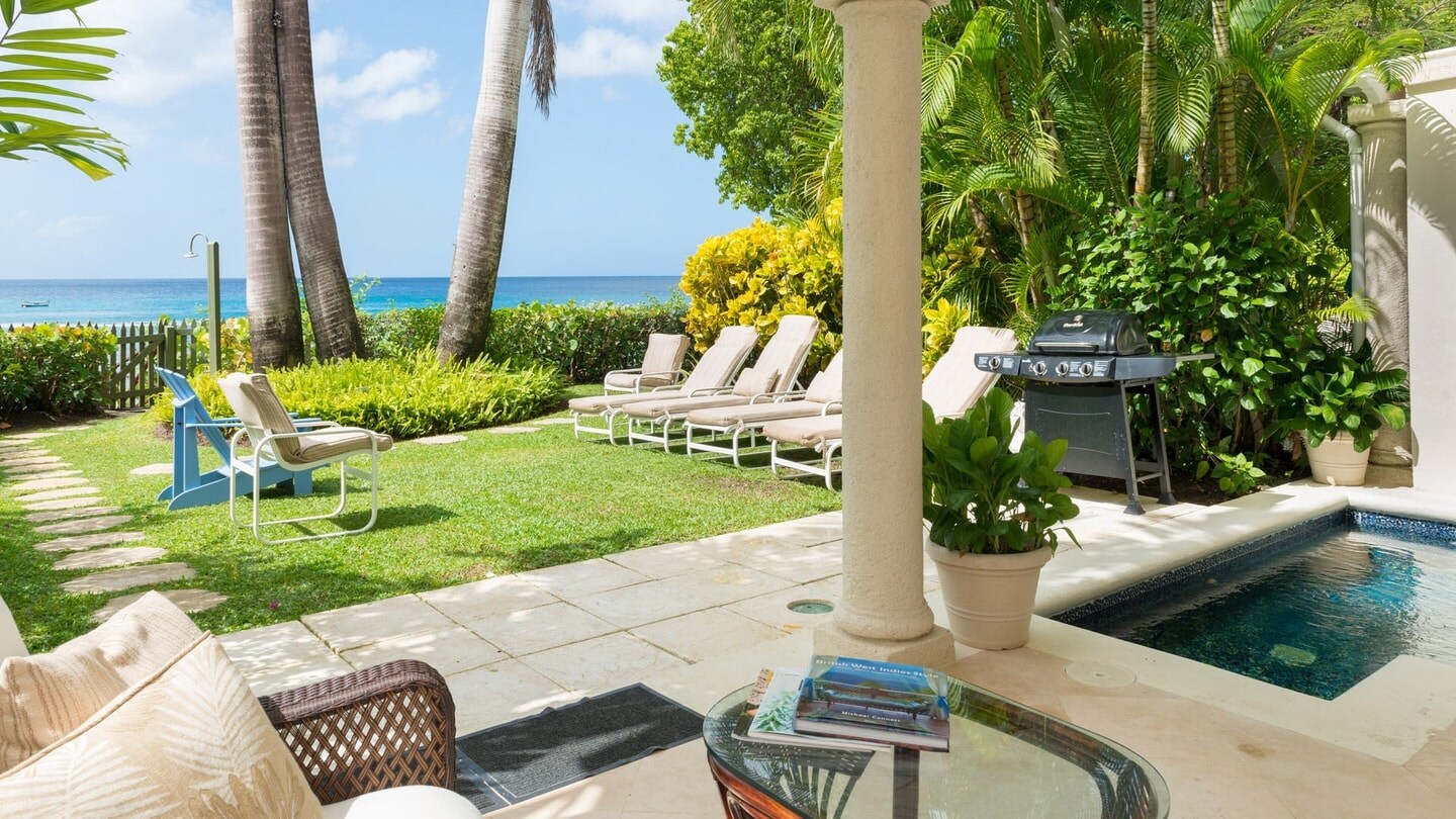 Property Image 1 - Bajan Townhouse with dipping pool by the beach