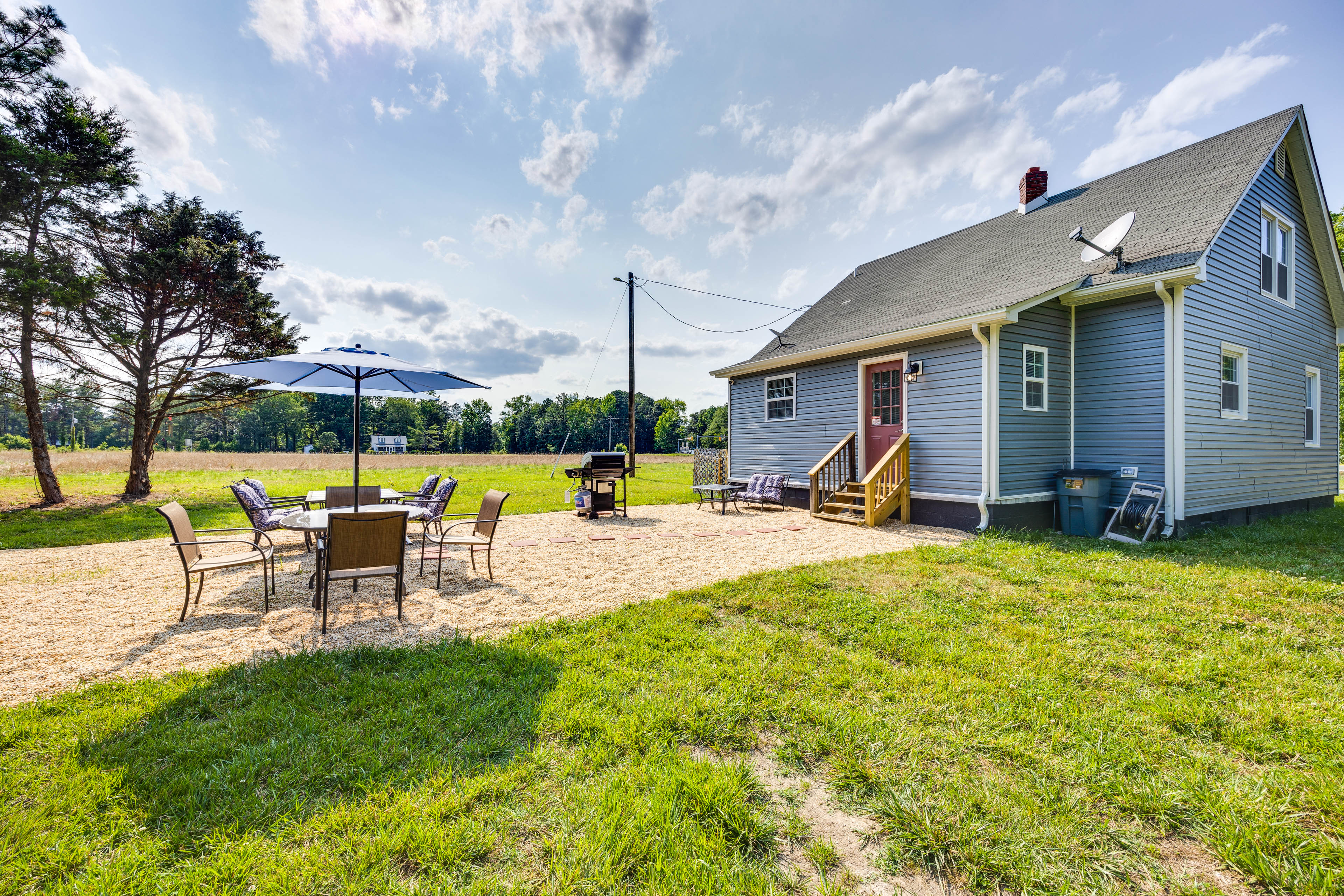 Property Image 2 - Pet-Friendly ‘The Wray Cottage’ w/ Large Backyard!