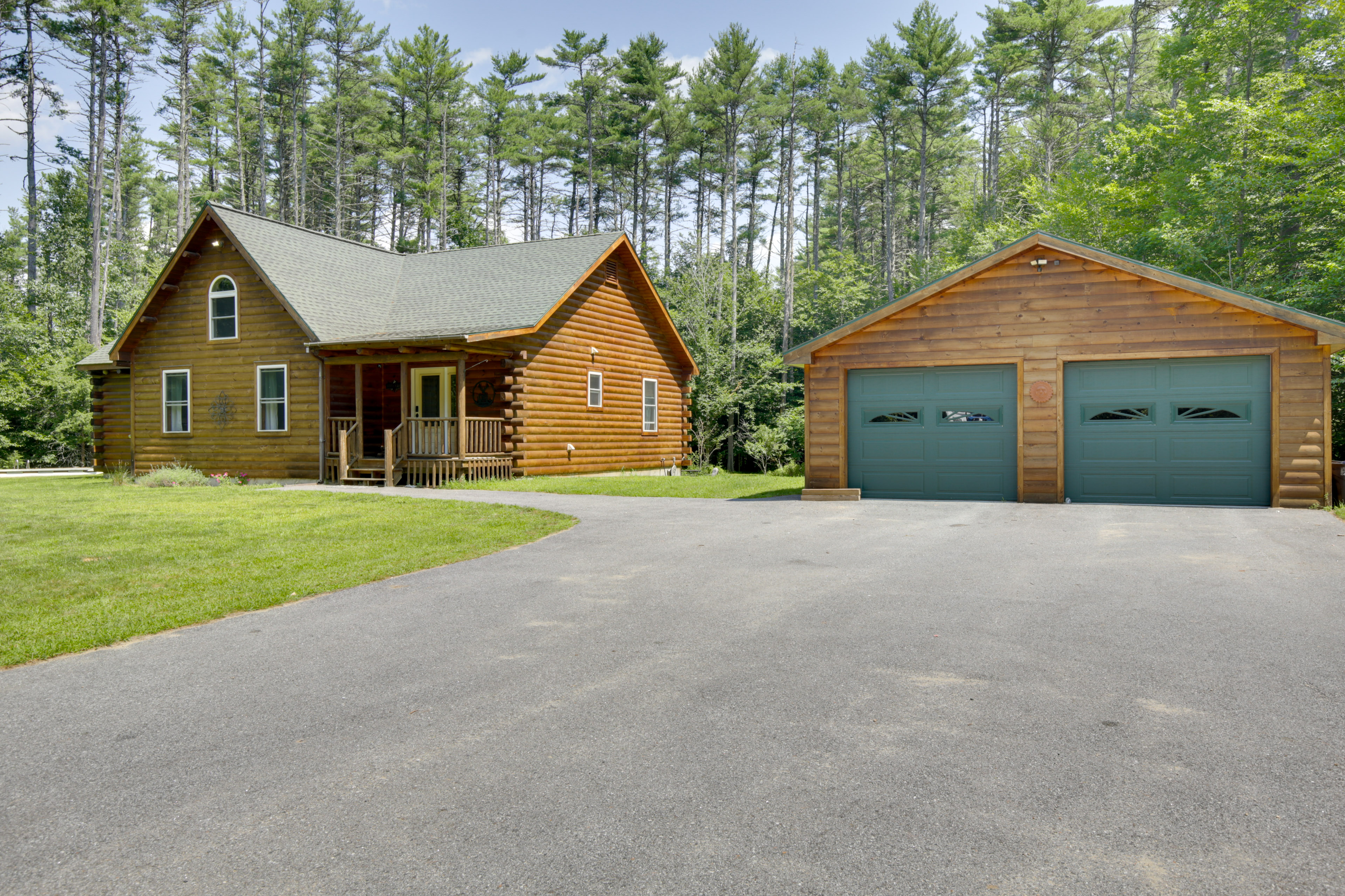 Spacious Cabin w/ Private Dock on Thompson Lake