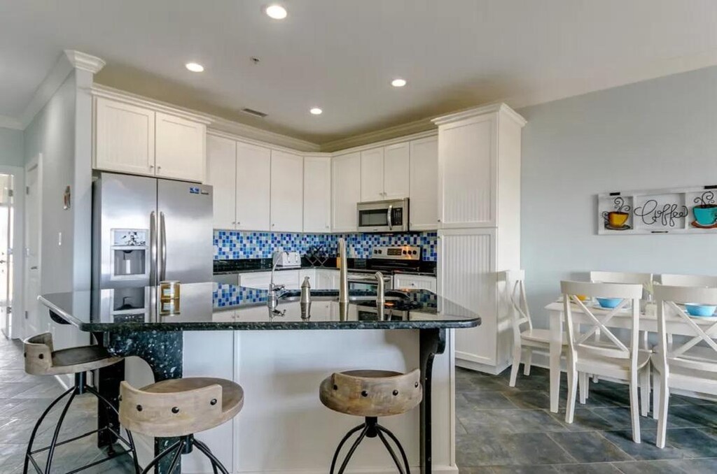 Breakfast bar seating