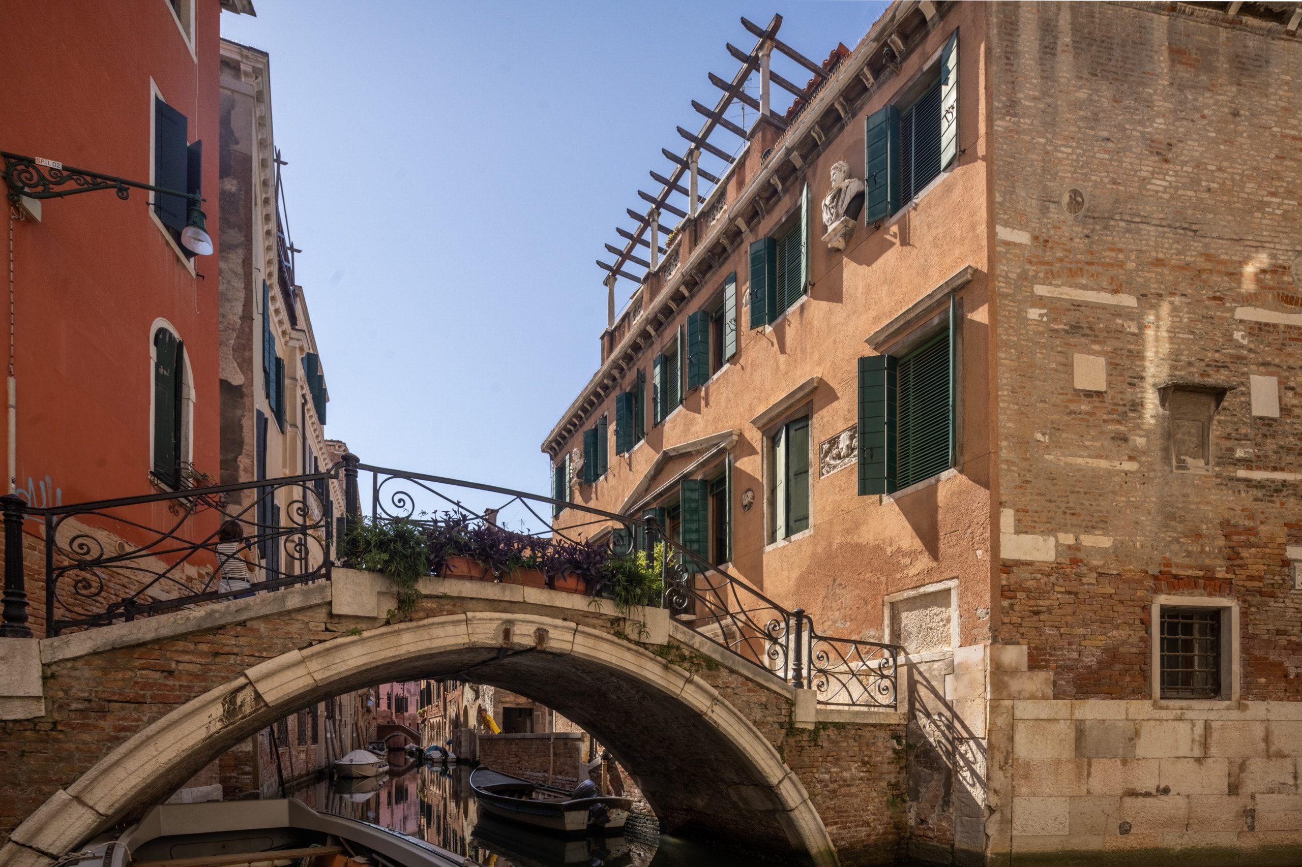 Sant'Aponal Cozy Apartment with Terrace R&R