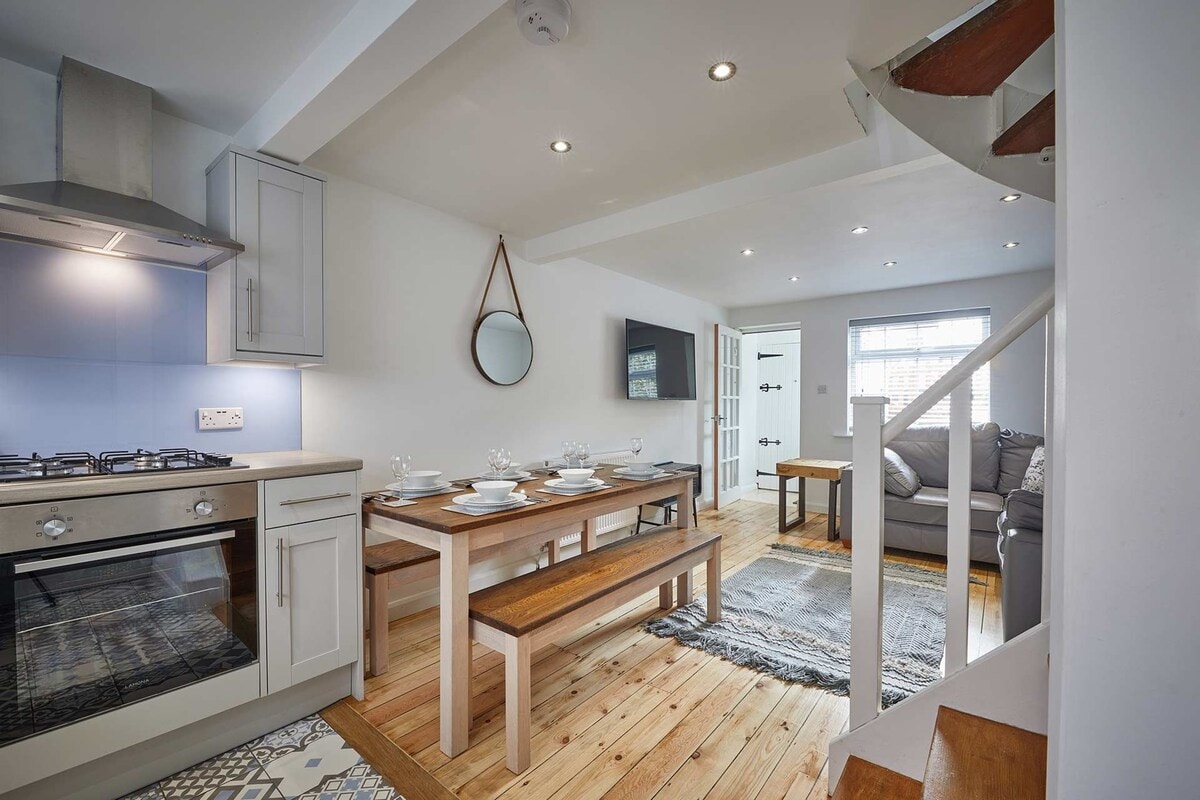 Oasis Cottage,  Whitby - Stay North Yorkshire