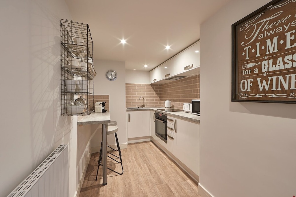 Berkano @ The Merchants Quarters, Scarborough - Host & Stay