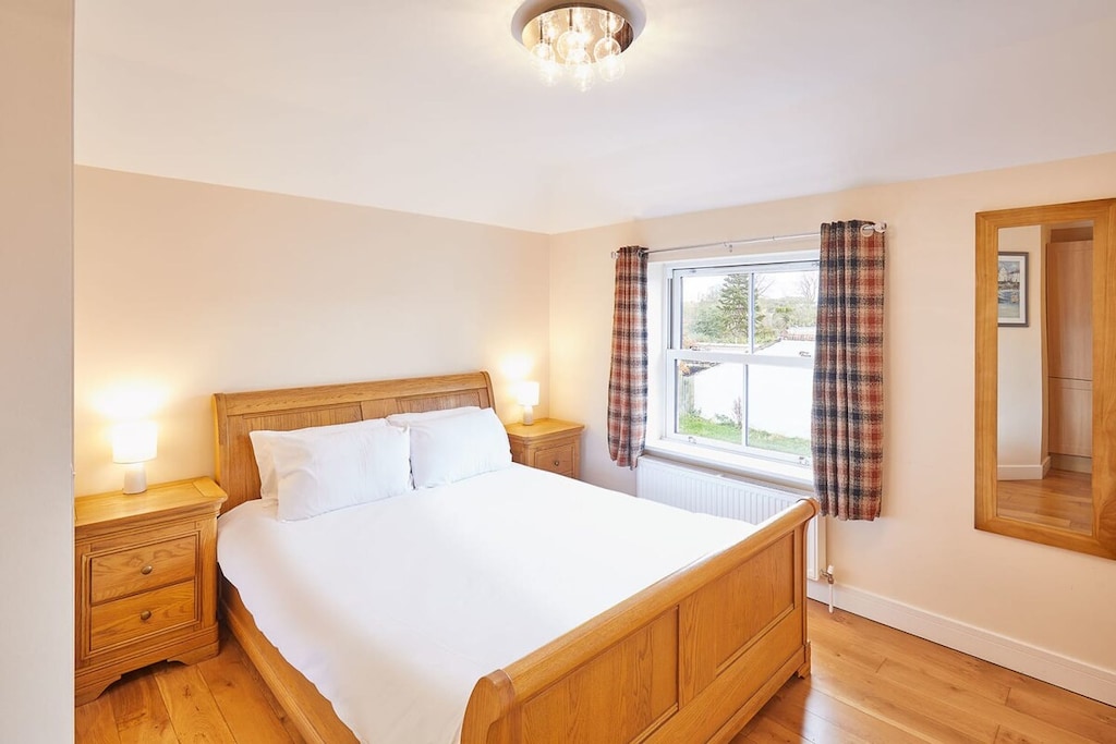 Holmedene, Filey - Host & Stay