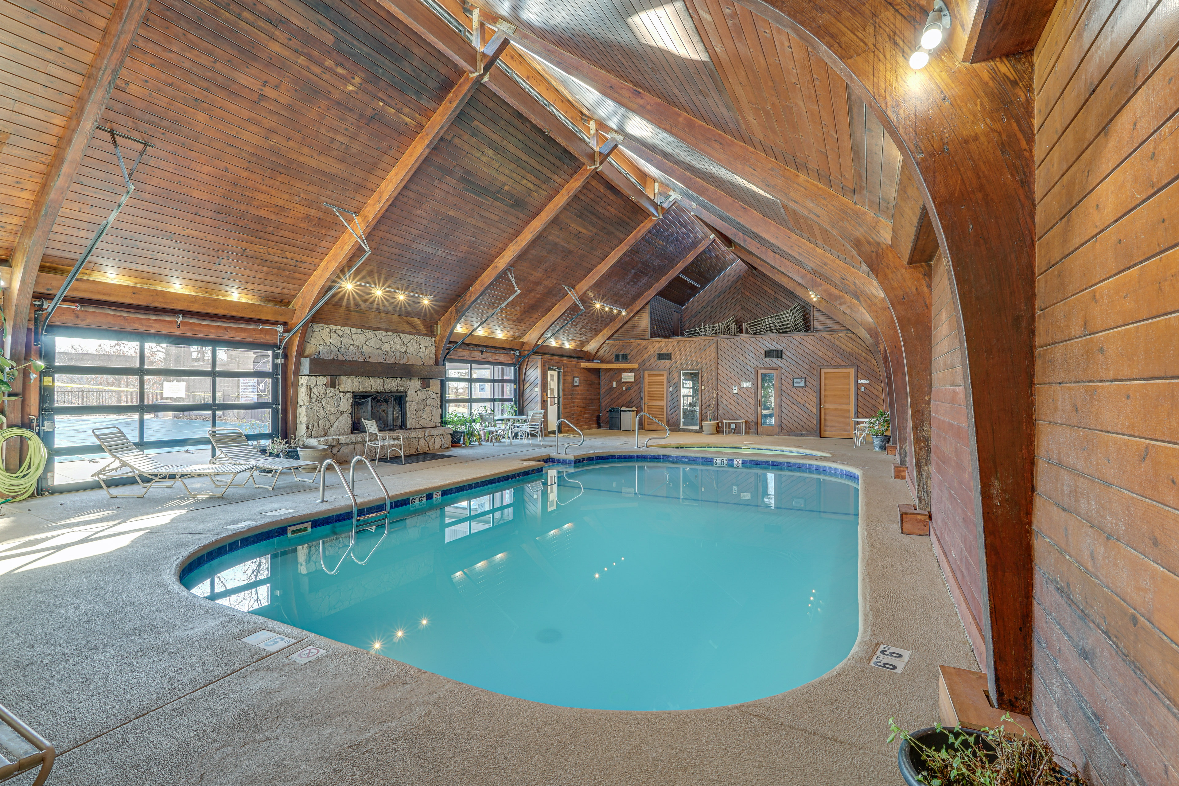 Property Image 2 - Osage Beach Condo w/ Indoor Pool & Lake View!