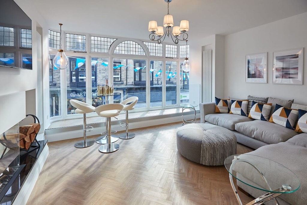 Oxford House, Harrogate - Host & Stay