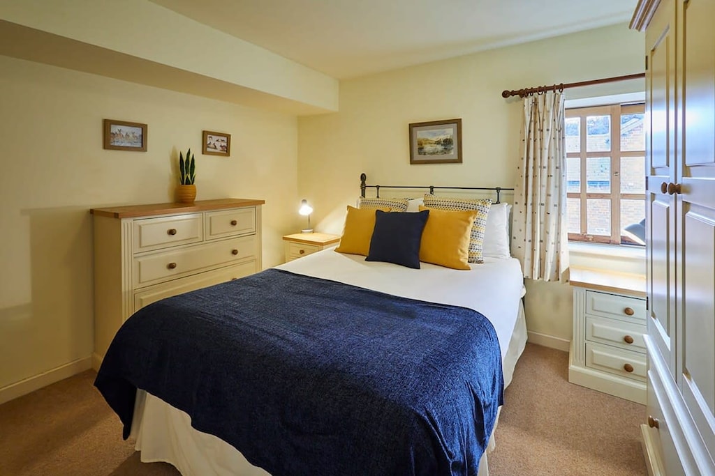 Widger Mews Apartment, Norton - Host & Stay