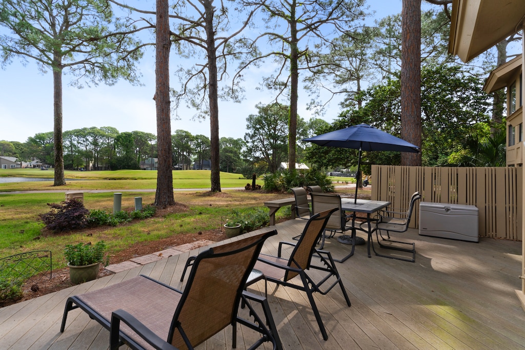 Back patio view of Golf course