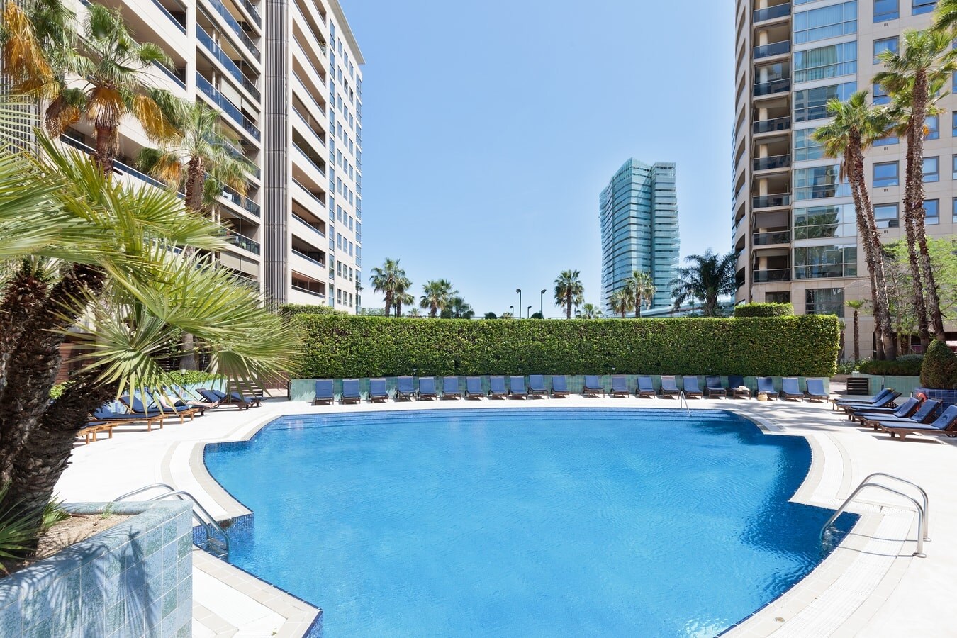 Pavots - 3 bedrooms, pool and gym in Poblenou